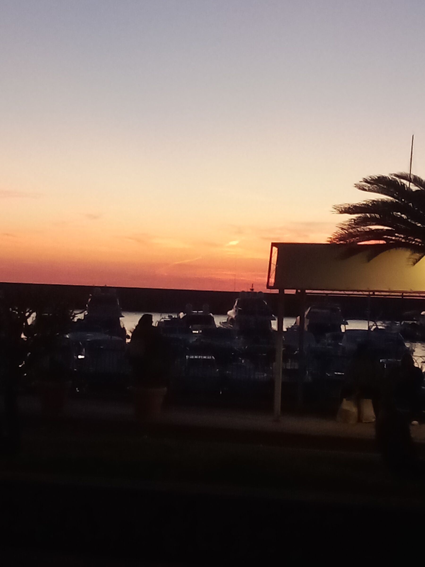 Forian sunsets green ray