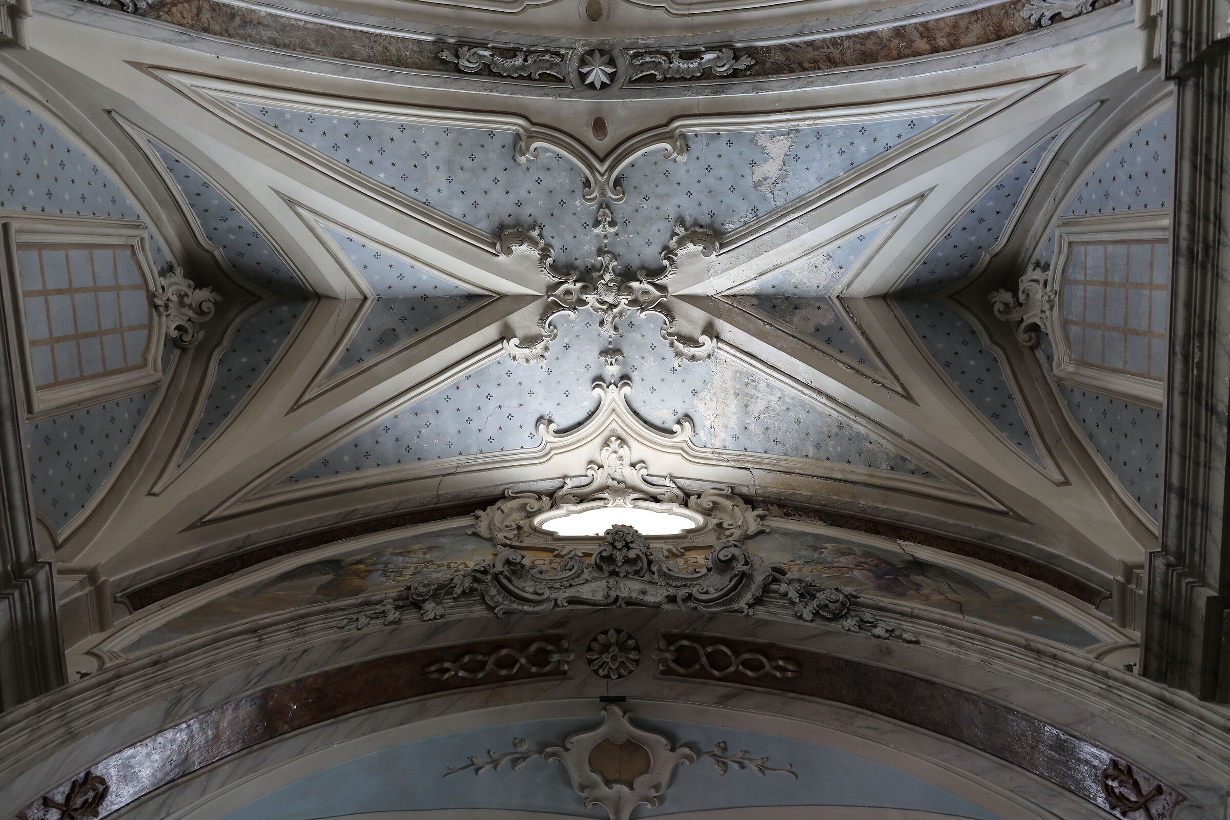 @ " F. 2 " Sigma 28, 1.4 Art- Canon 5 D IV