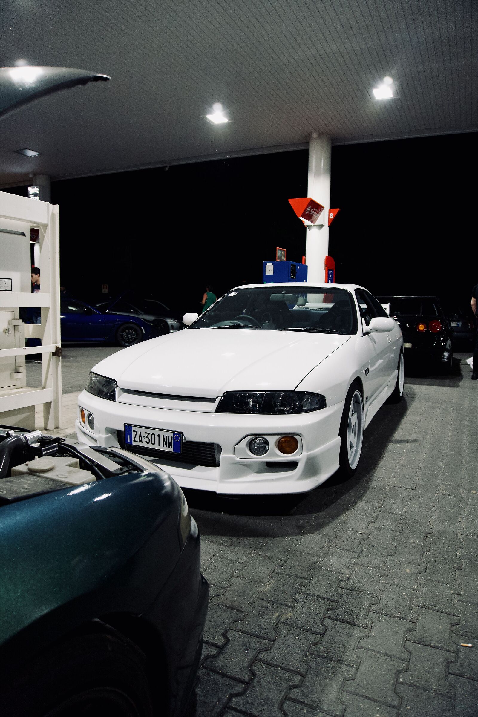 Nissan Skyline R33