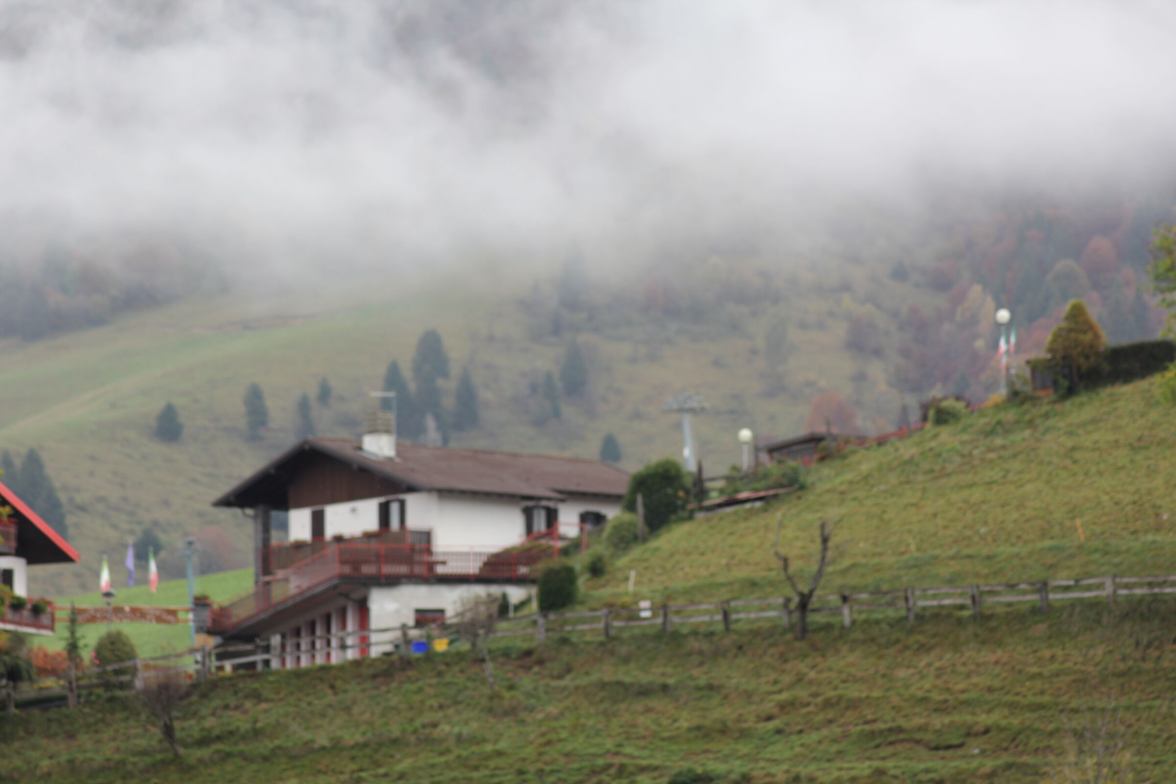 Nebbia  sul monte