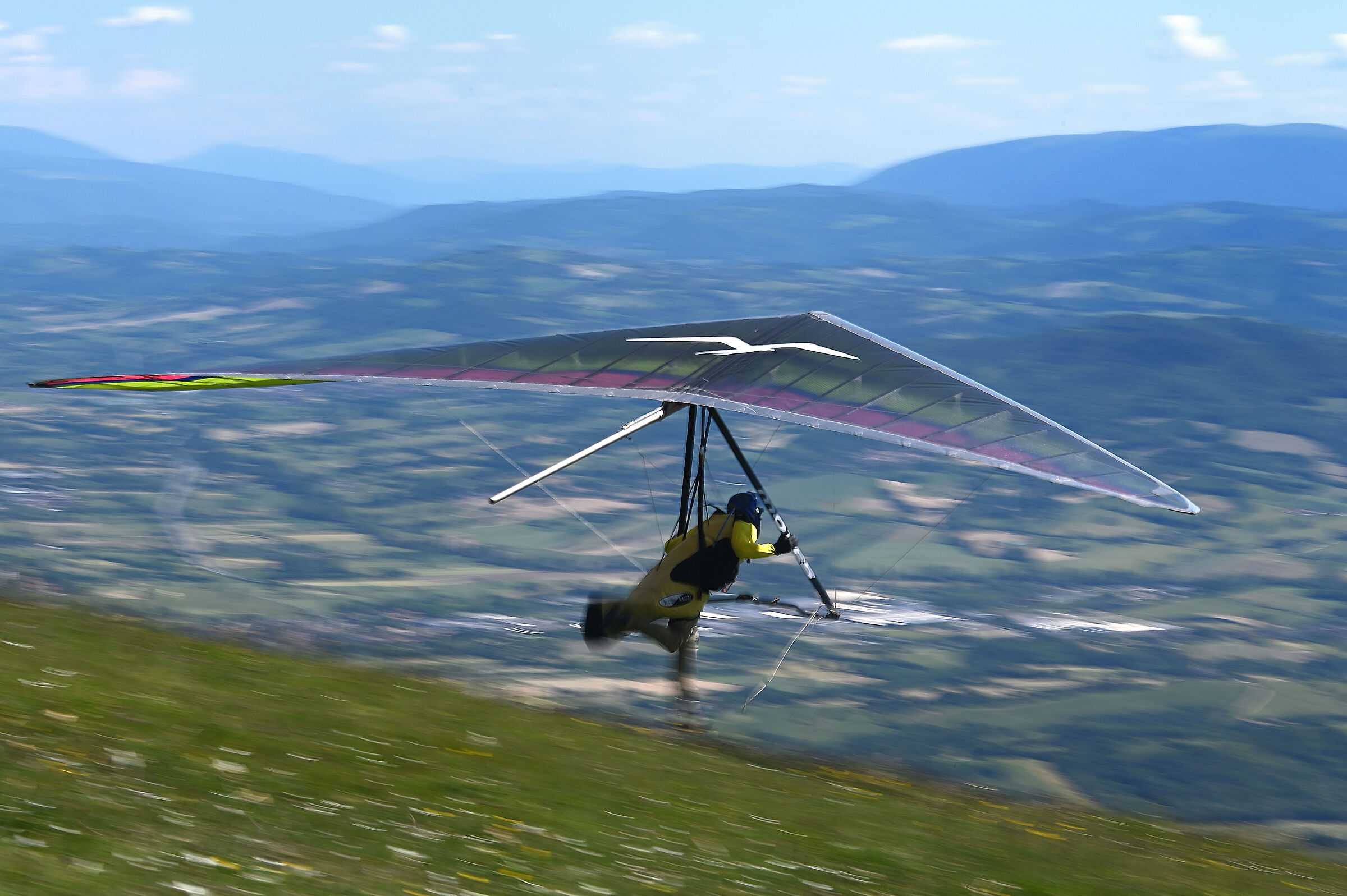 Hang gliding on take-off