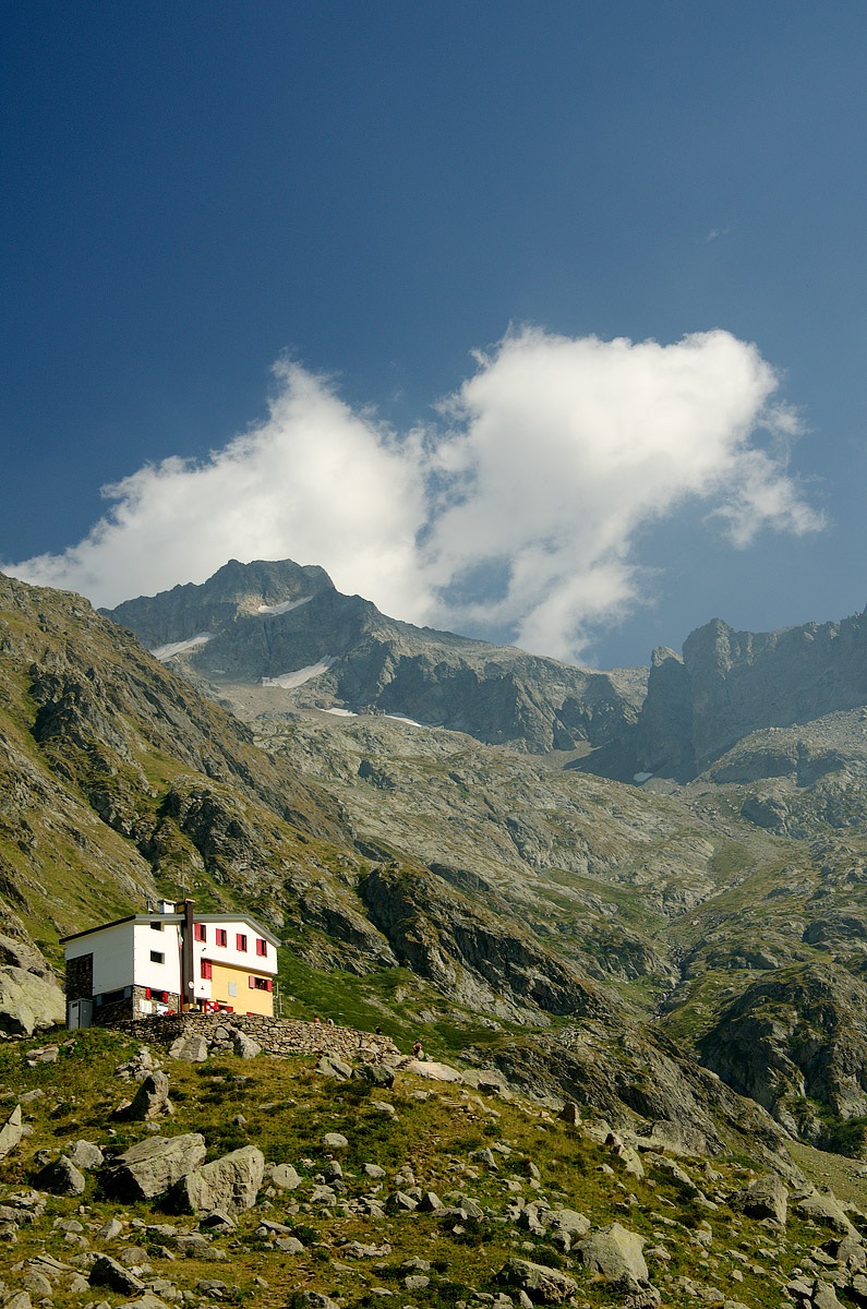 Rifugio Soria-Ellena, ai piedi del massiccio del Gelas