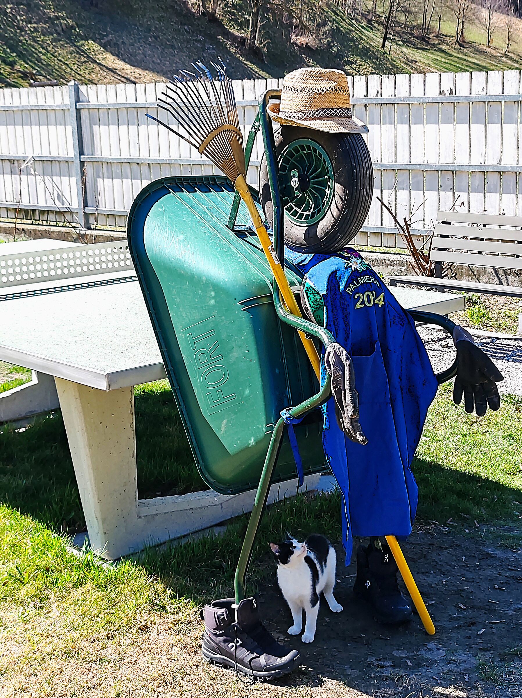 Crumb checks that it is done well.