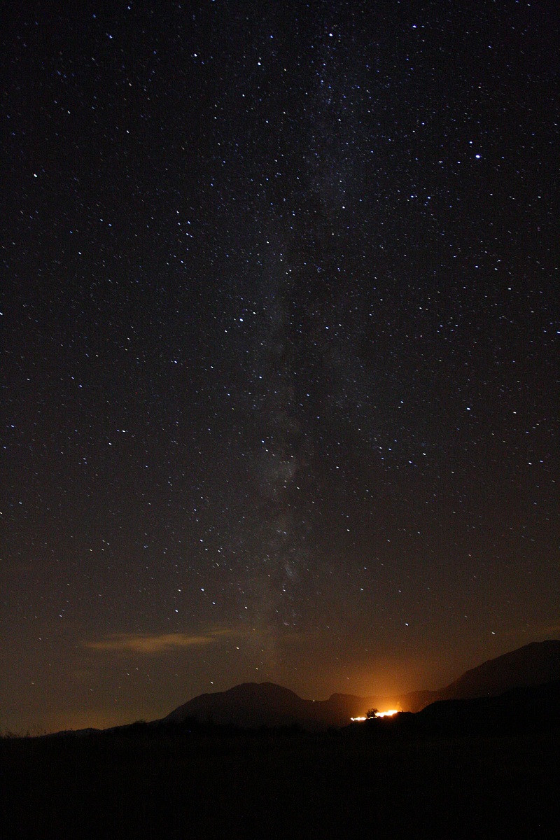 Via Lattea sul paese