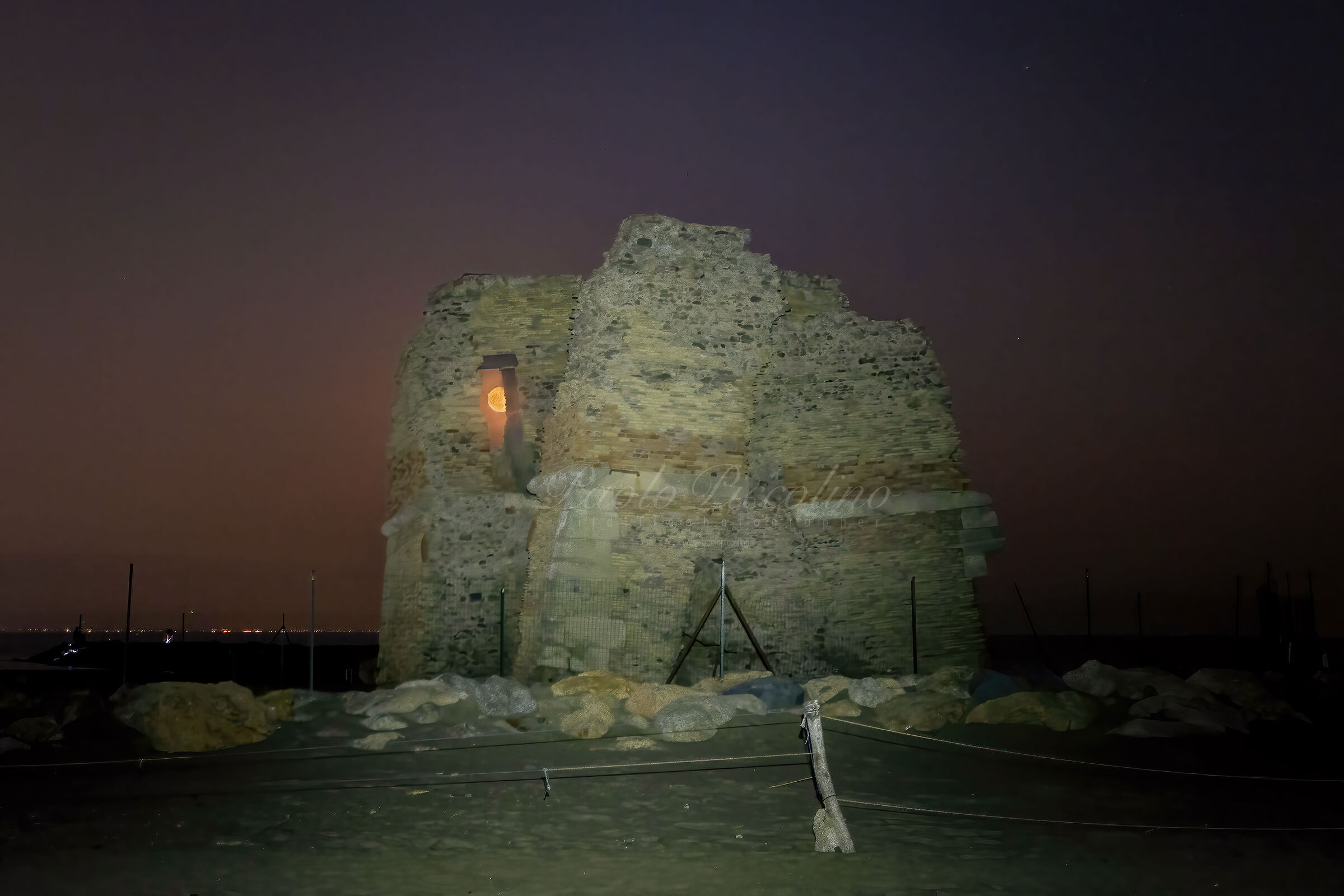 Luna  di fragola a Torre Flavia