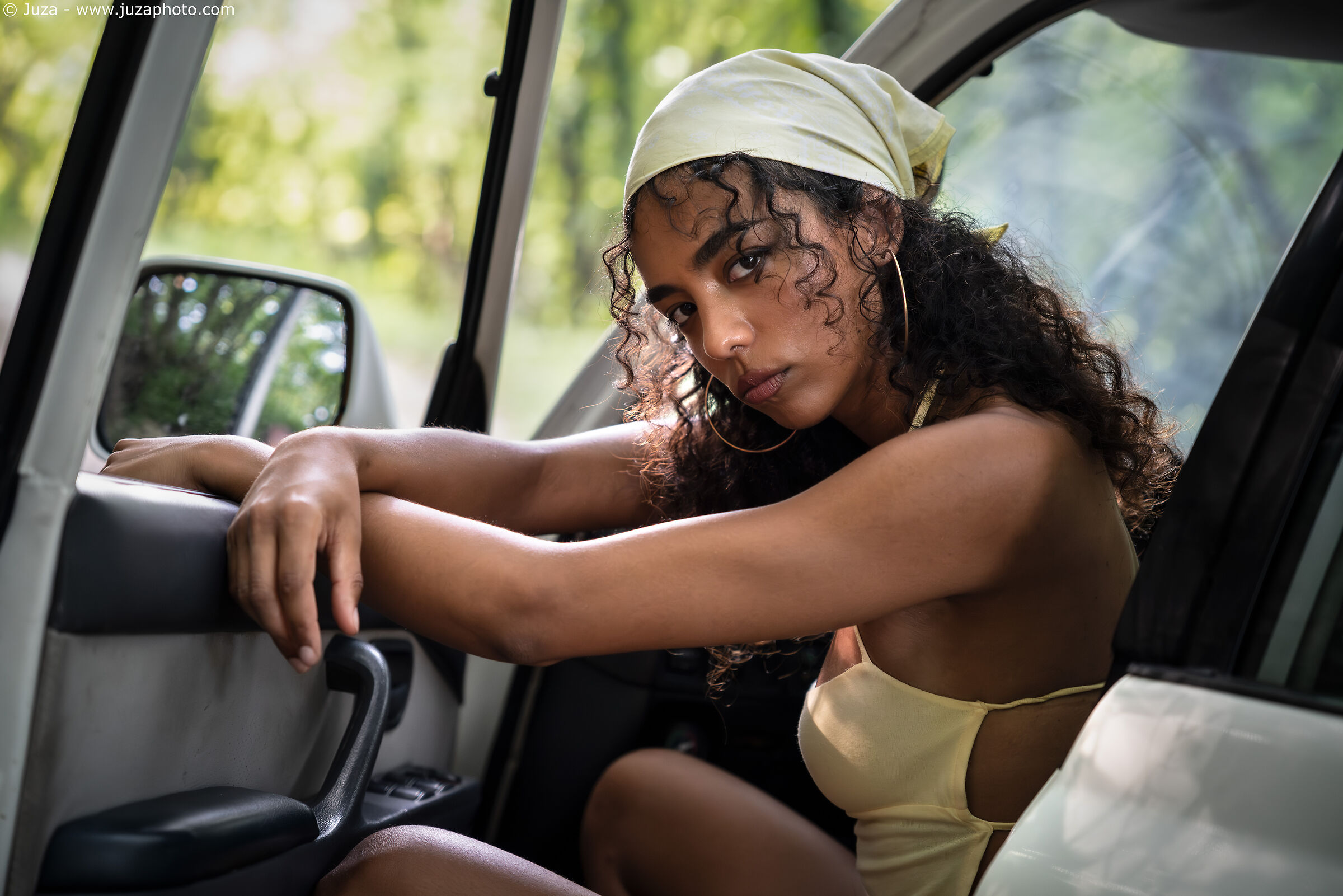 Miriam Nan - Sul Land Cruiser