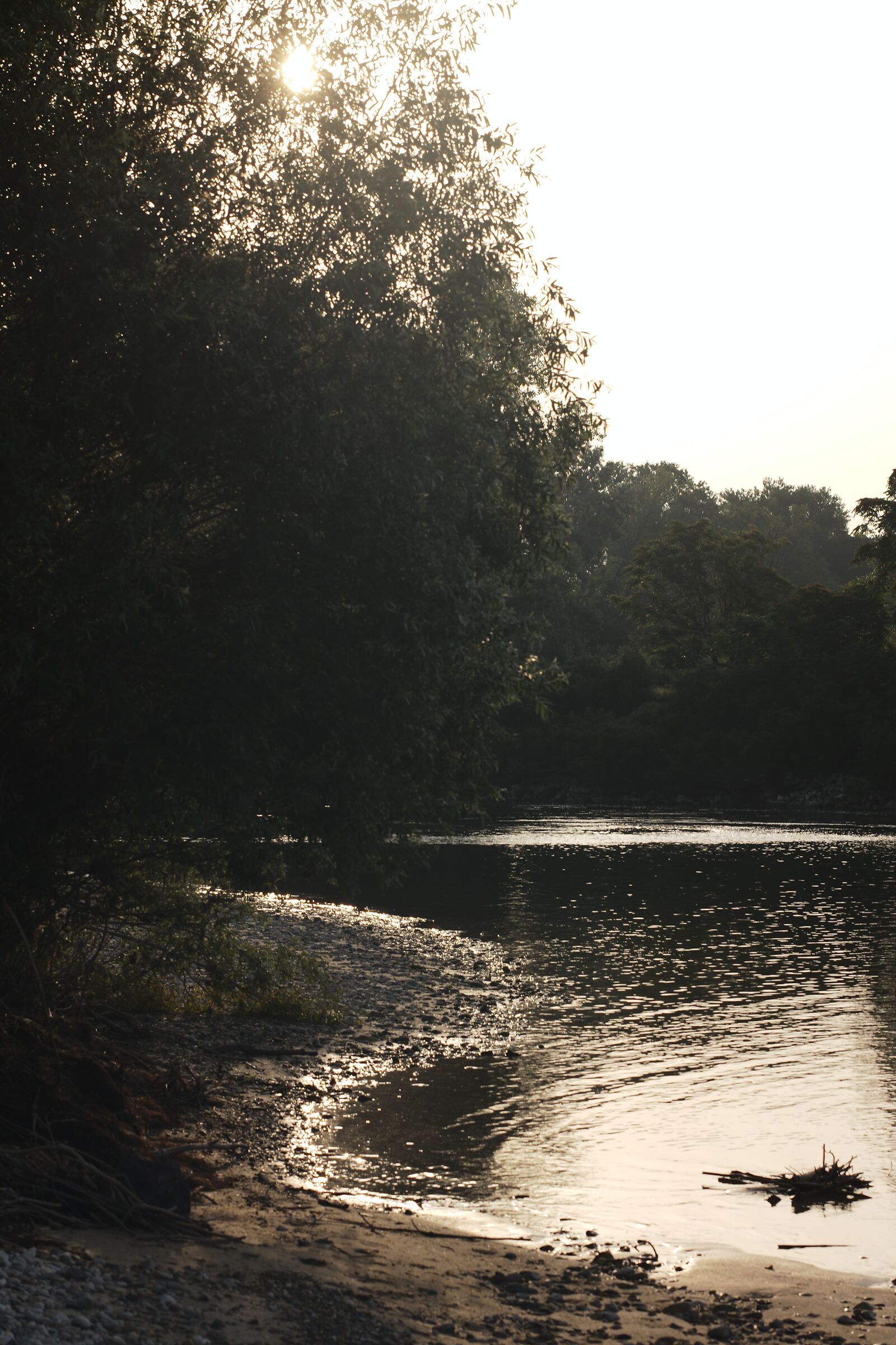 Il Ticino, la mattina presto