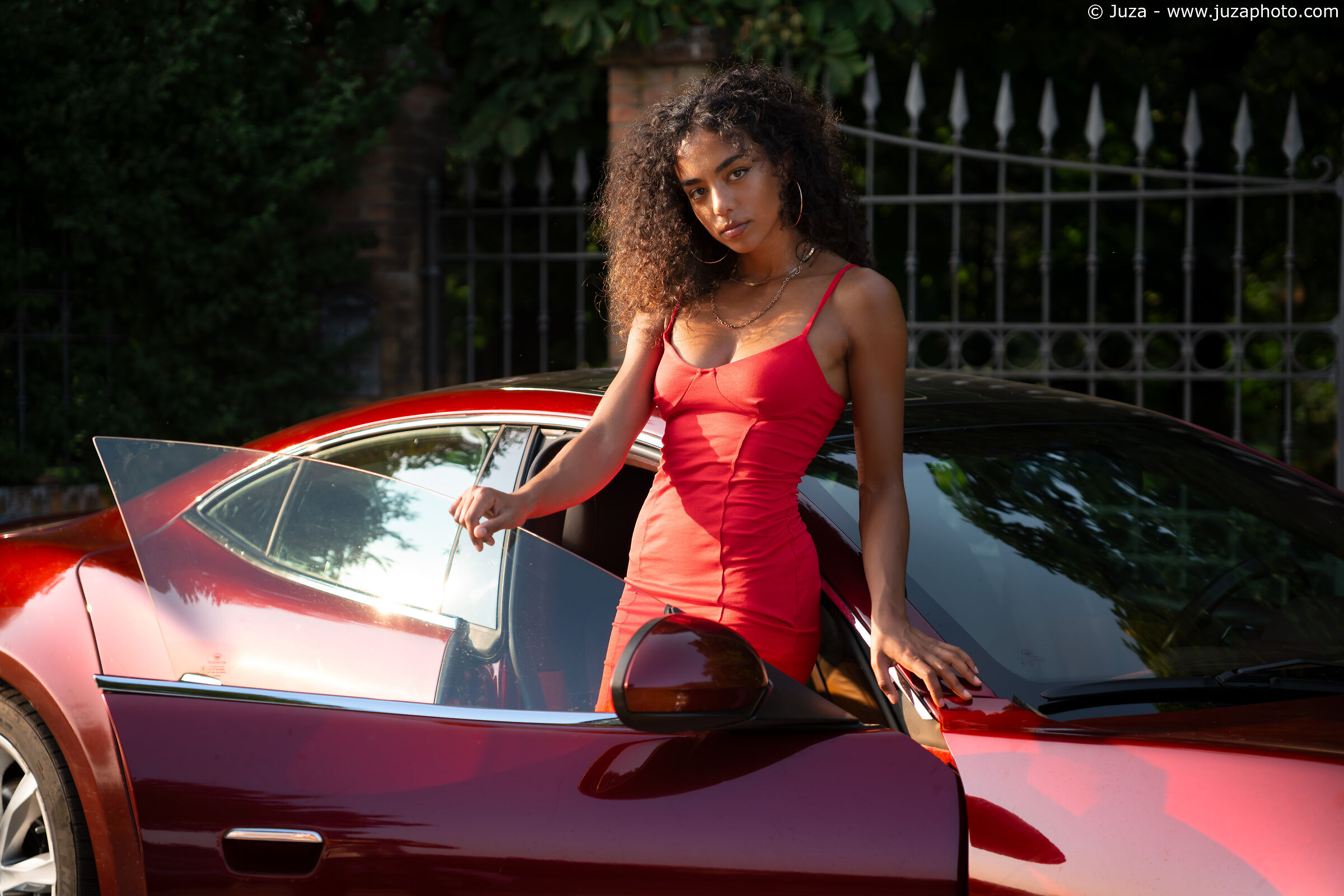 Miriam Nan - Ritratto in Rosso