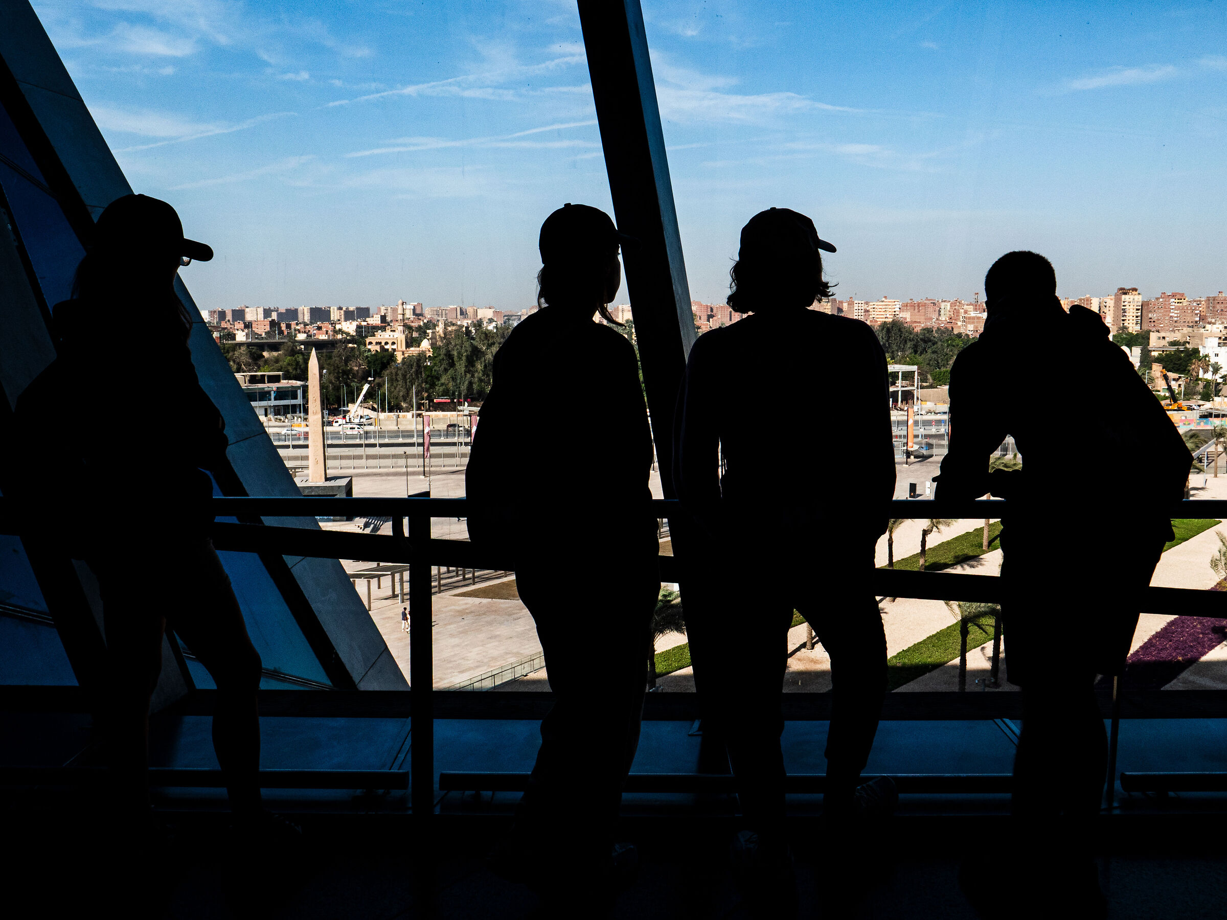 Four souls, one horizon