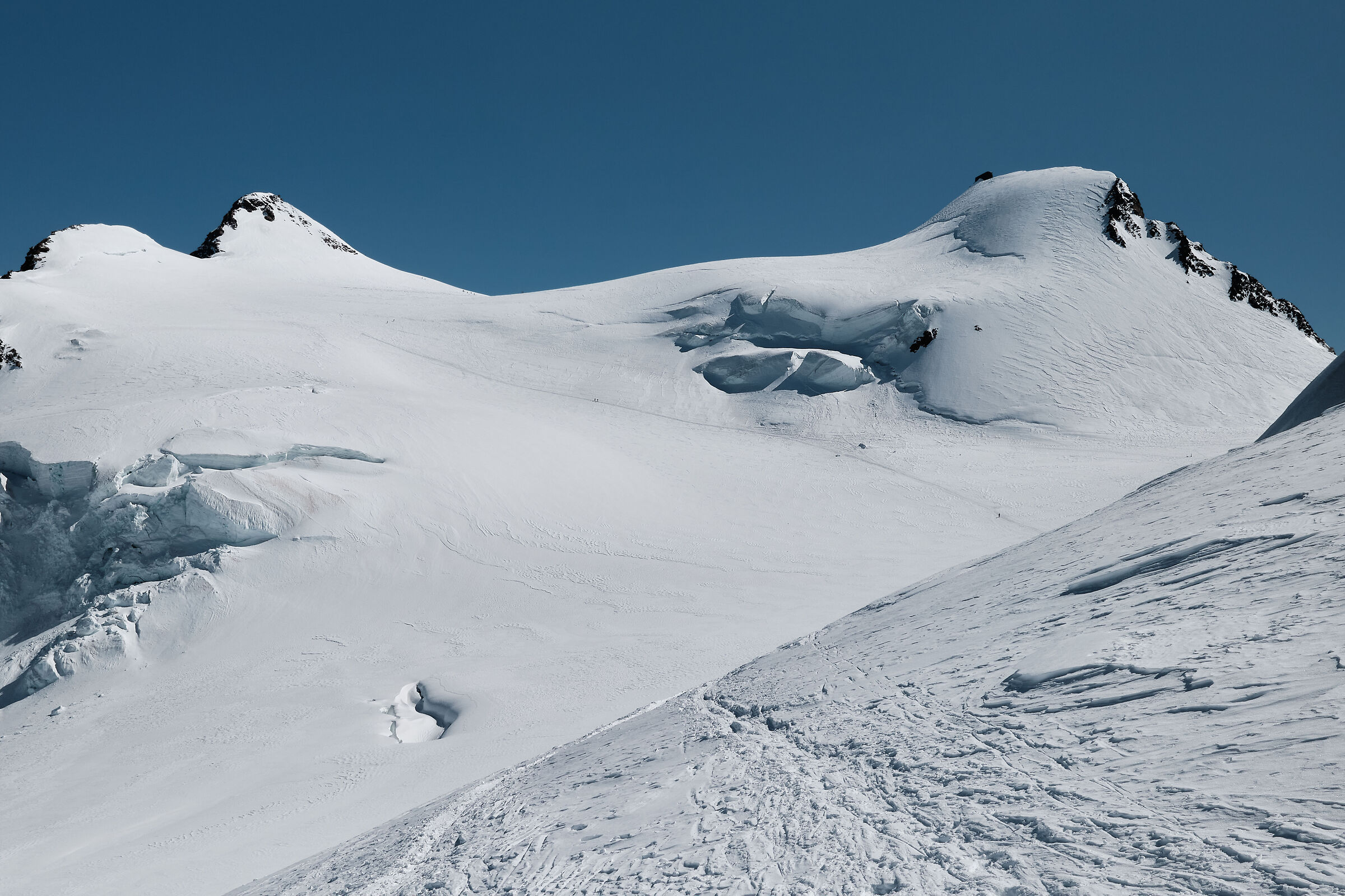 Zumstein 4563mt. - Margherita hut 4554mt.