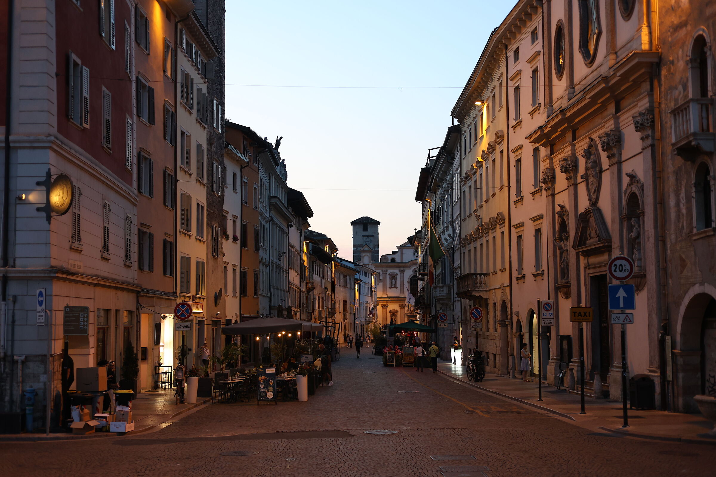 Via Belenzani, Trento