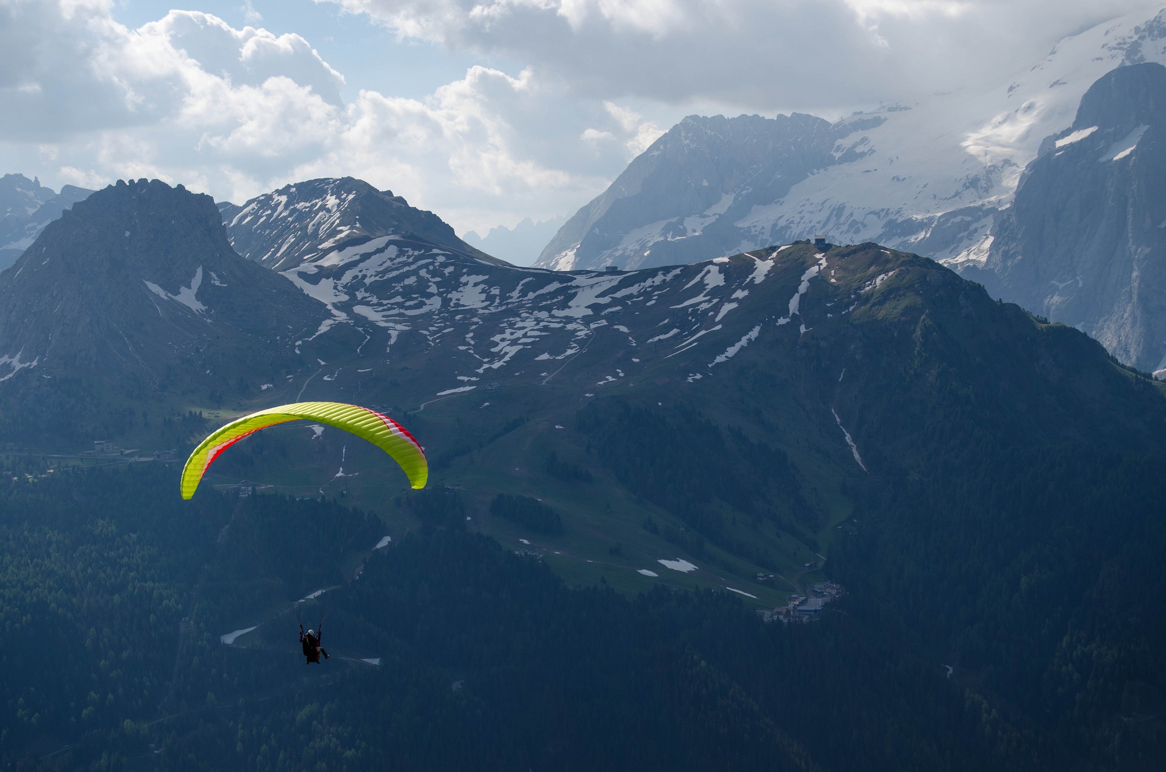 In volo sulla Val di Fassa