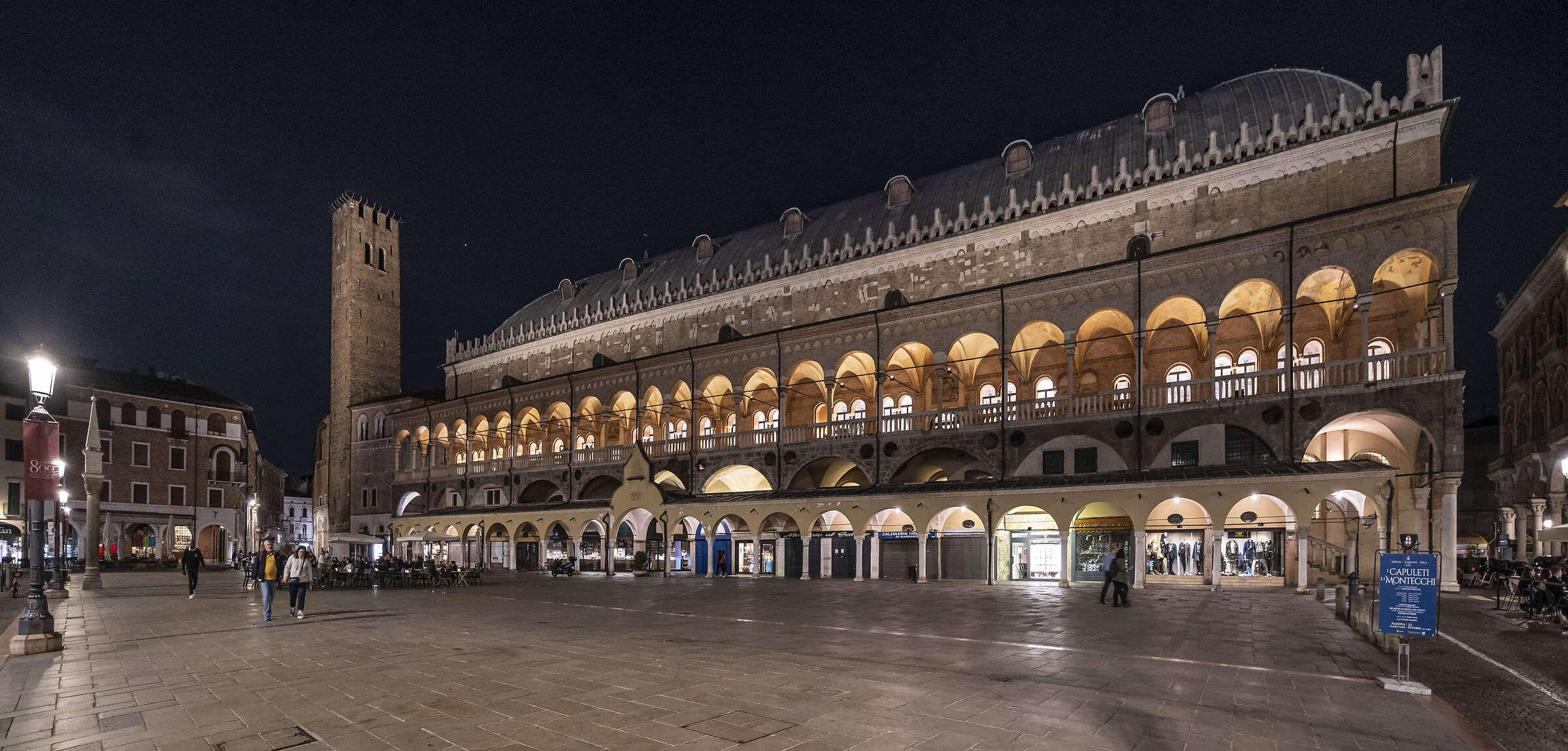 Piazza delle Erbe - Palazzo della Ragione