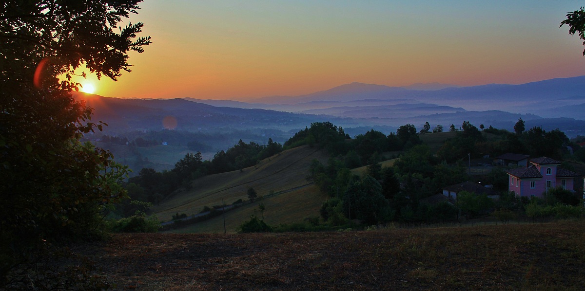 Prima del sorgere del sole...Cascinetta di Bedonia