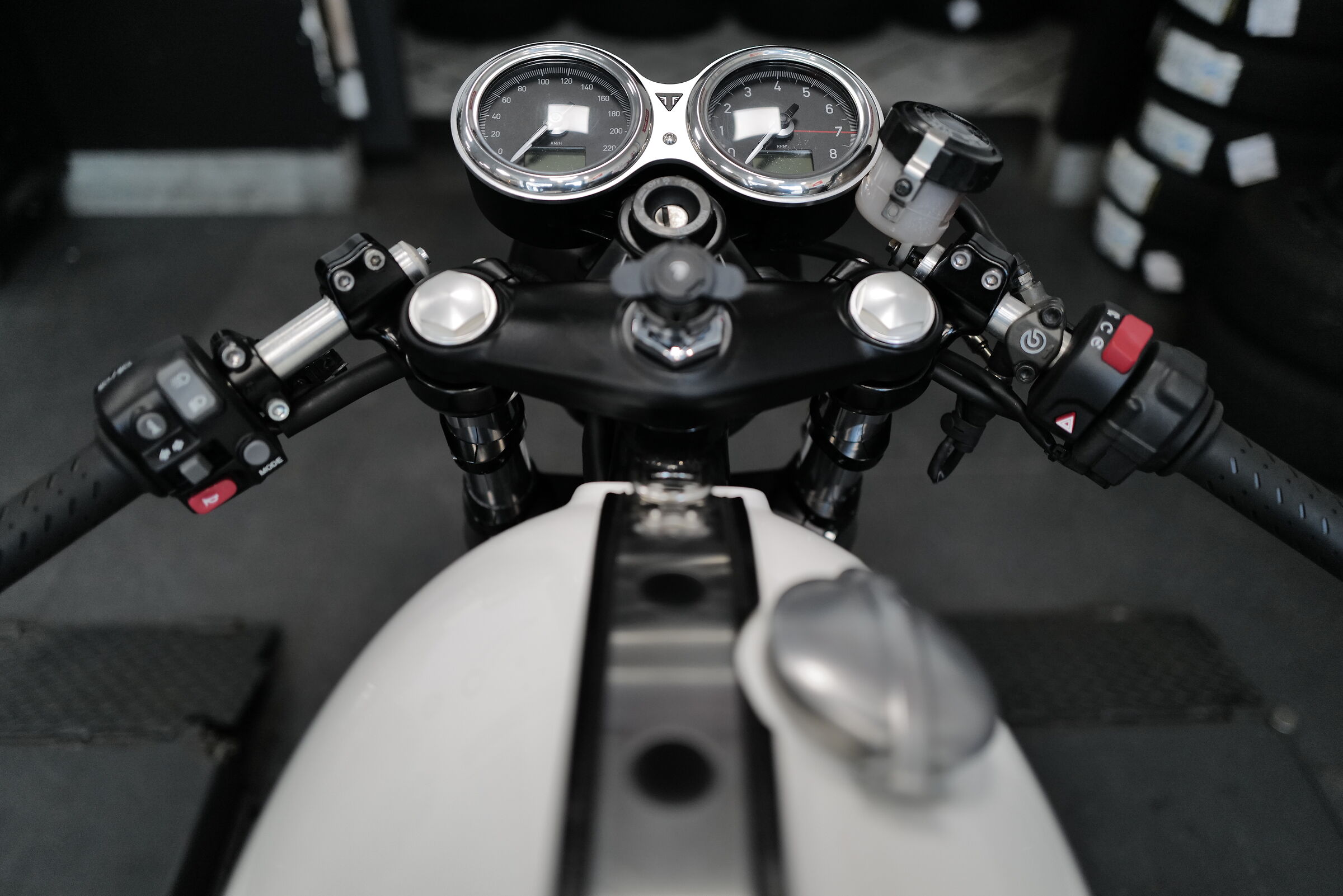 The thruxston 1200