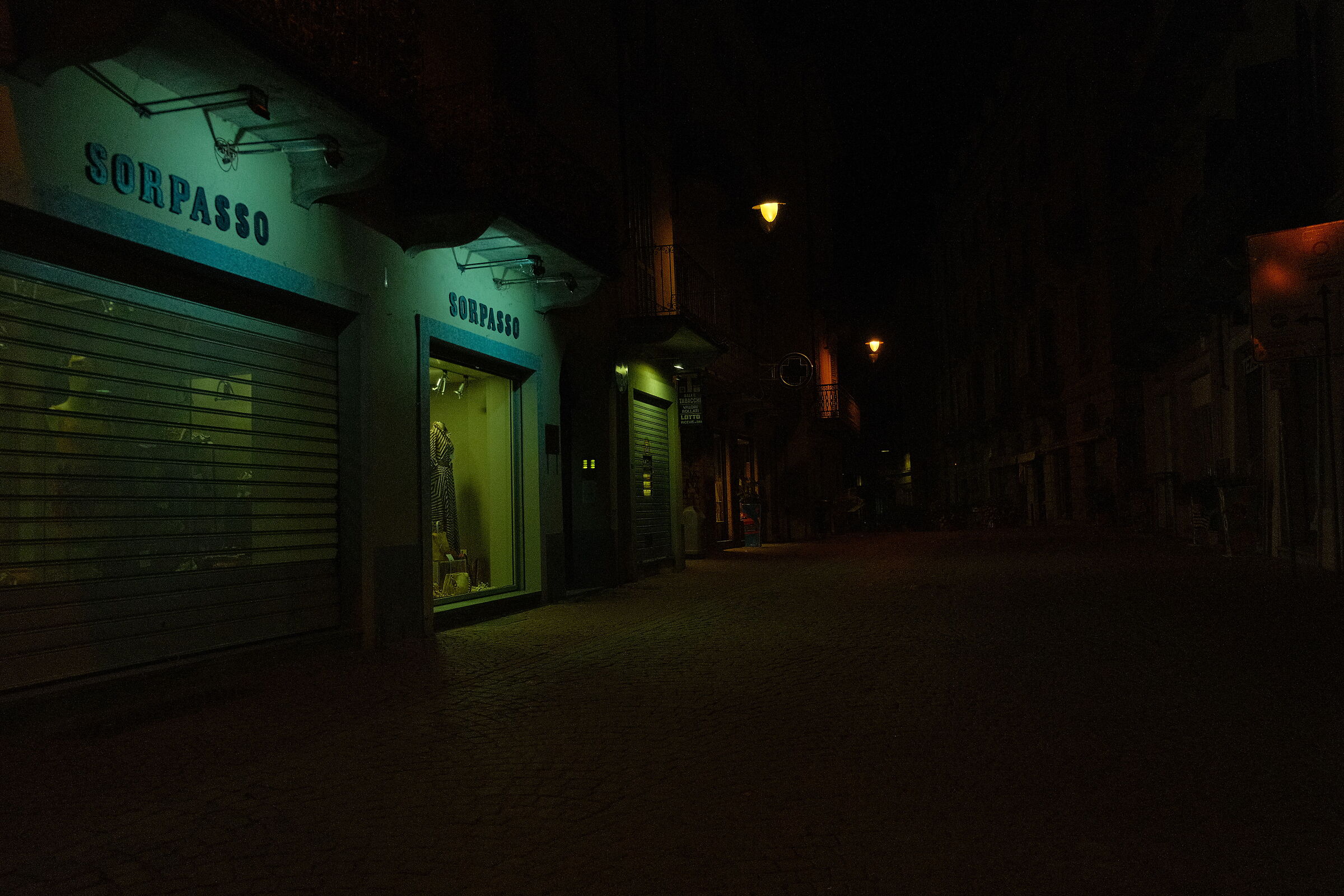 Ivrea di notte