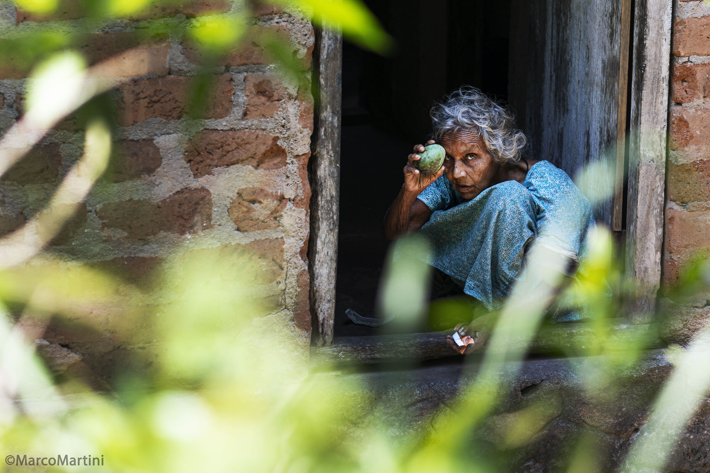 La signora con il mango