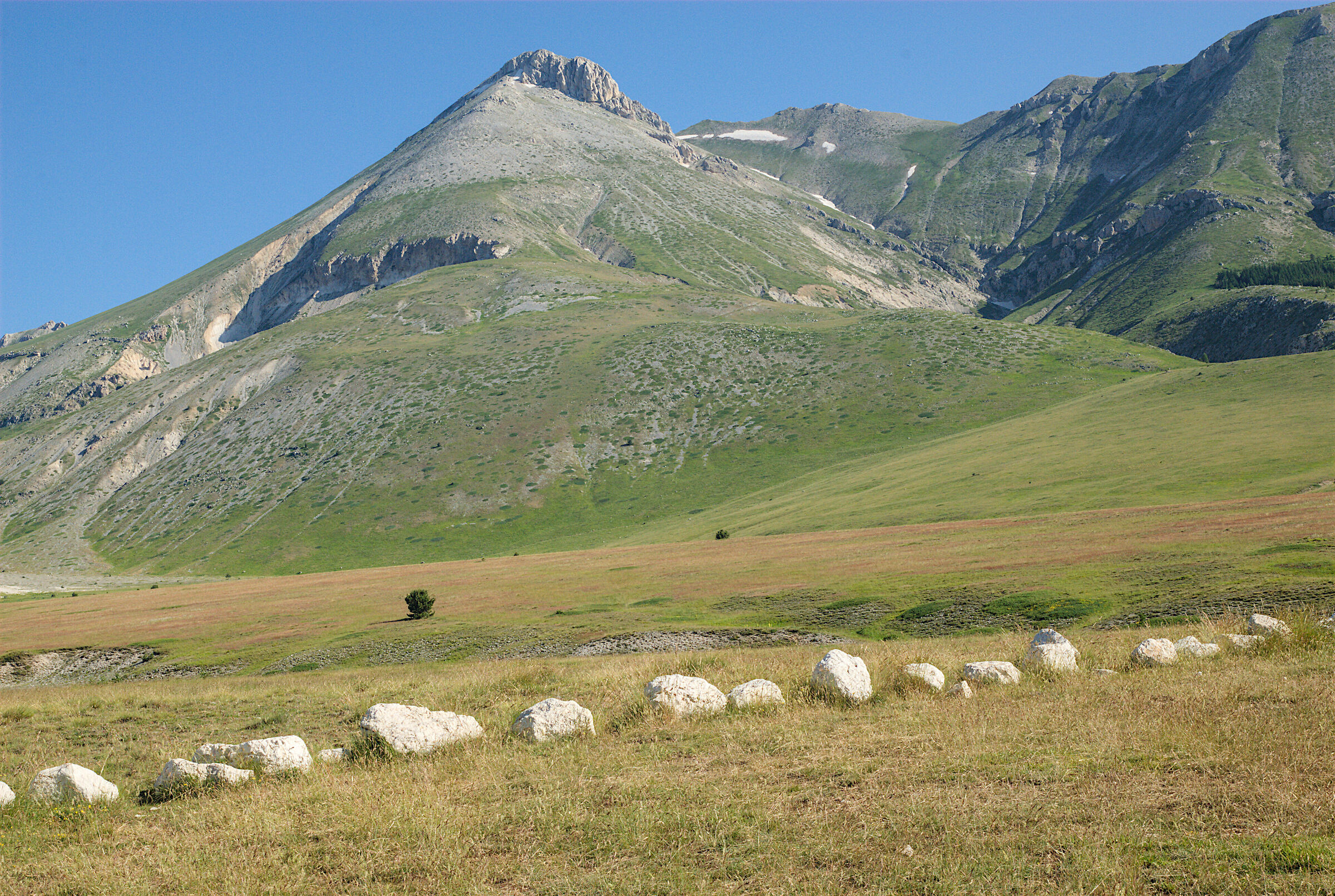 Monte Camicia