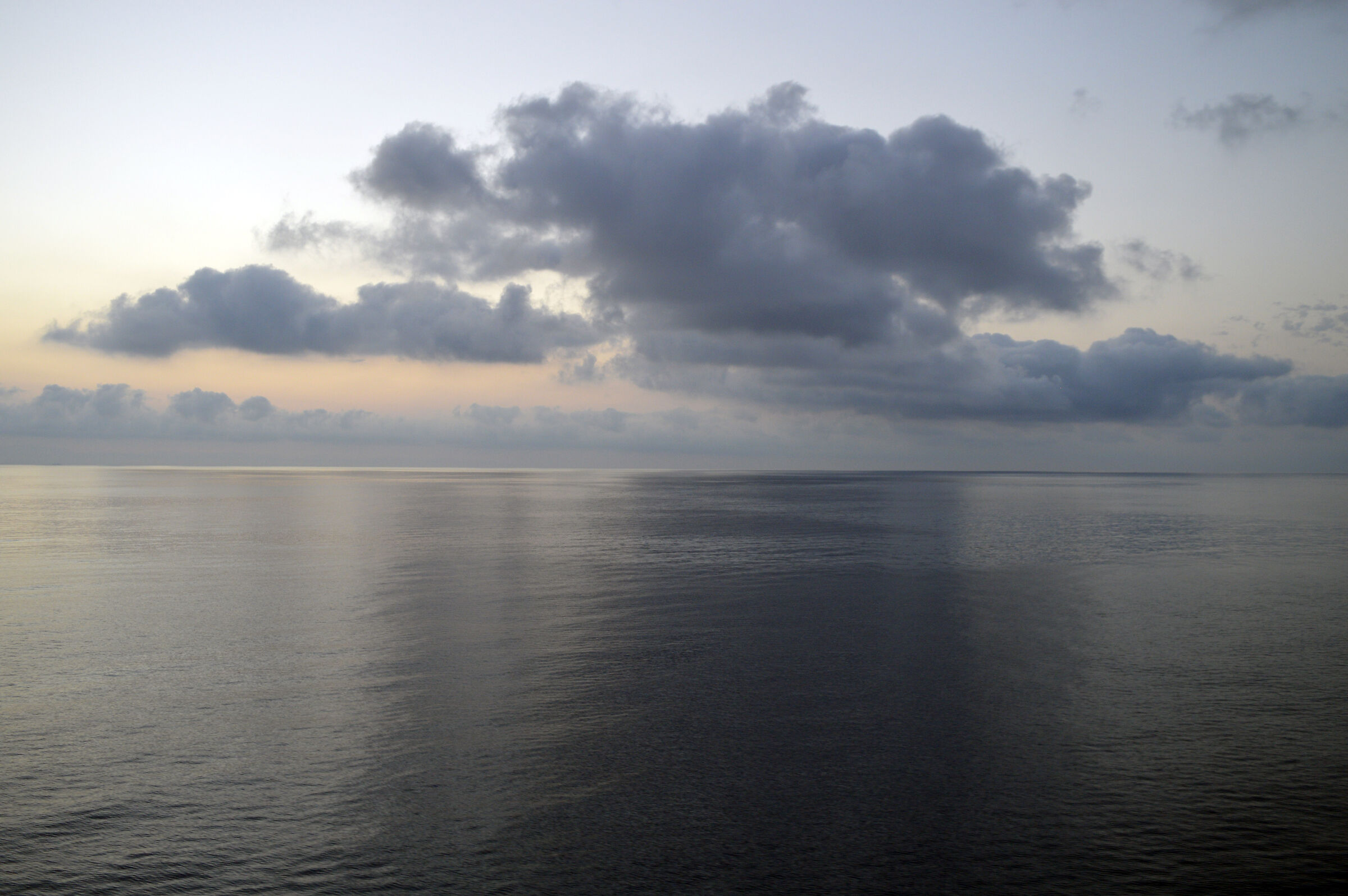 Alba sul mare