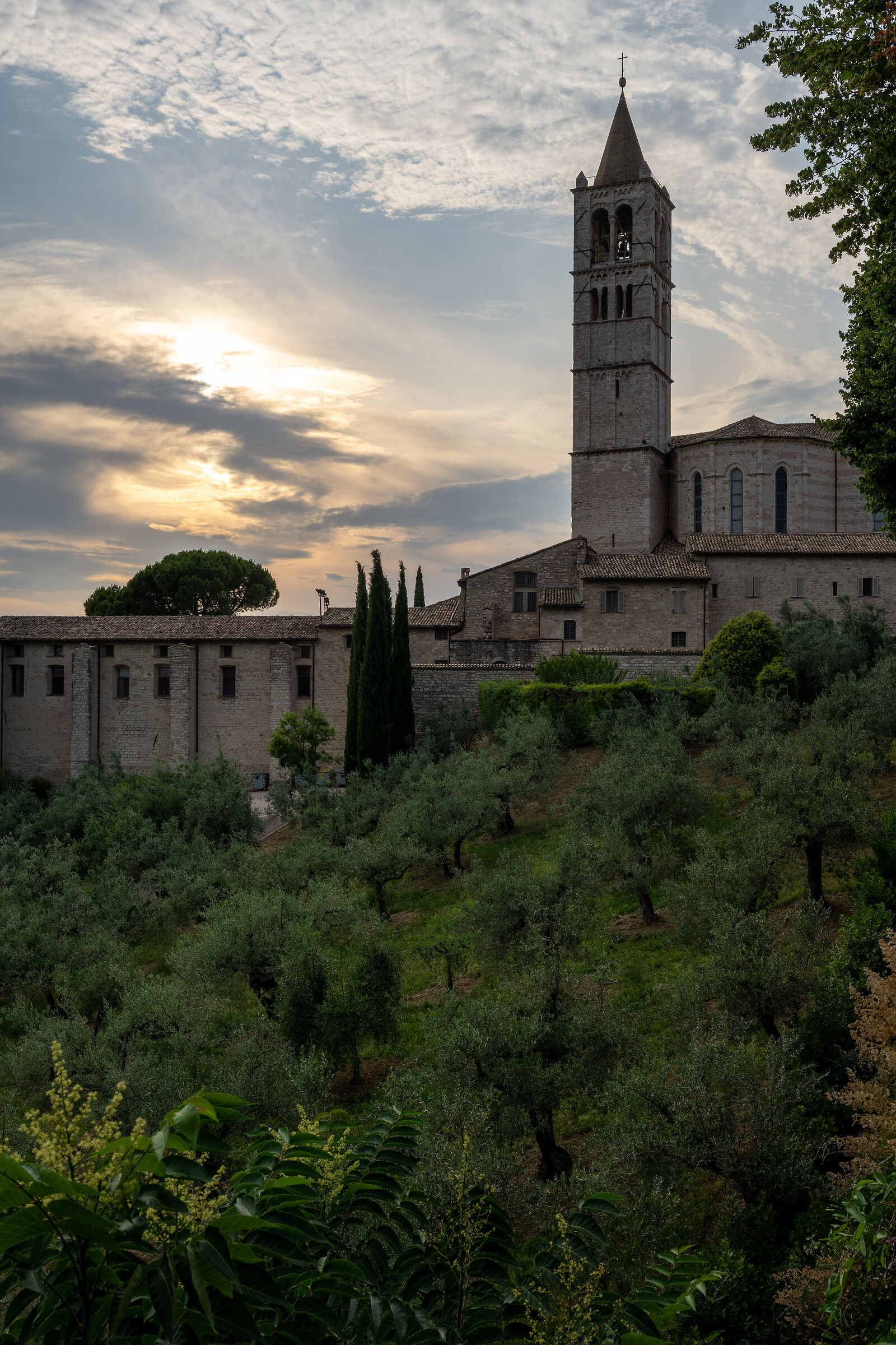 Nubi e chiesa