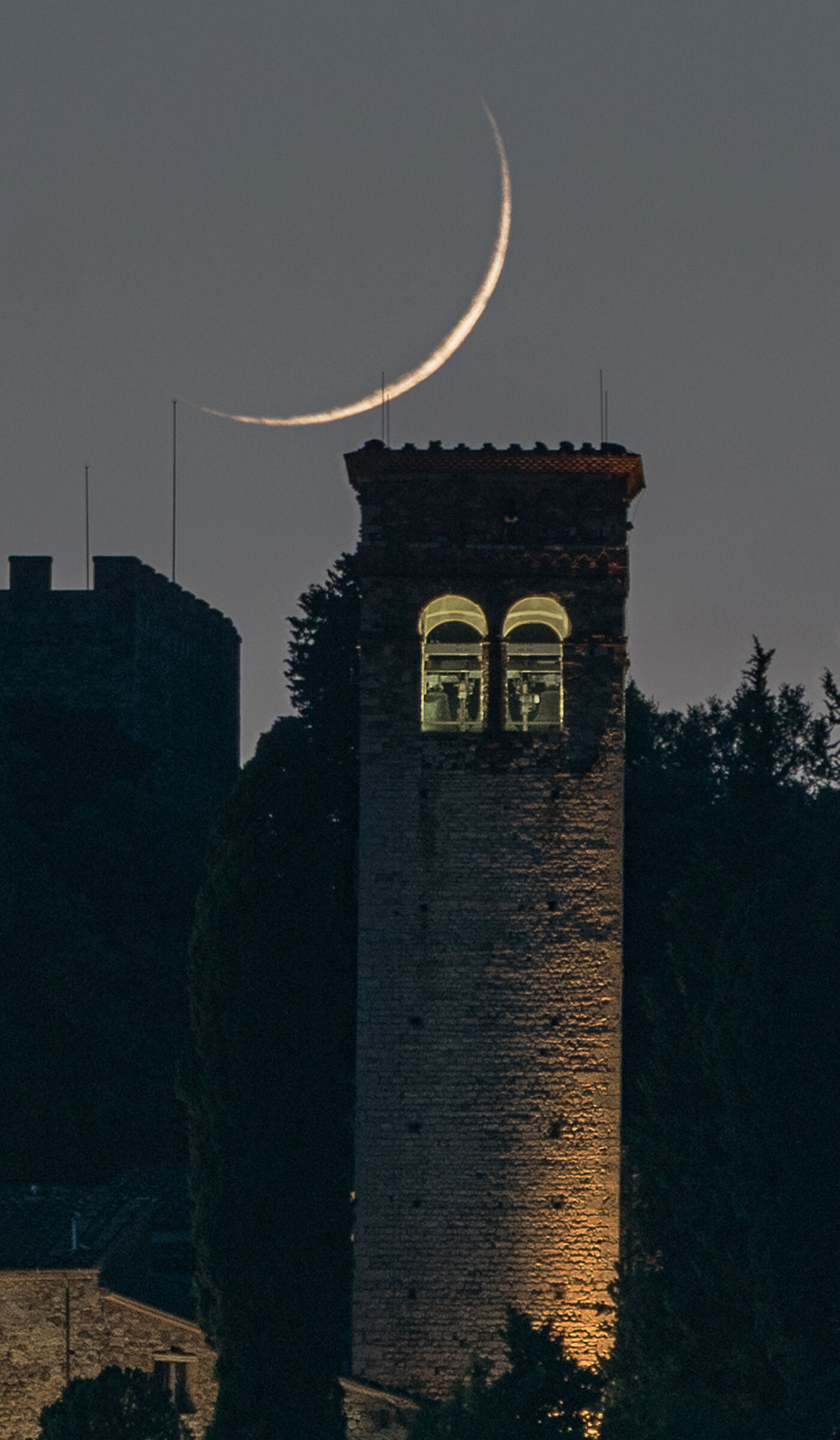 The kiss at the bell tower