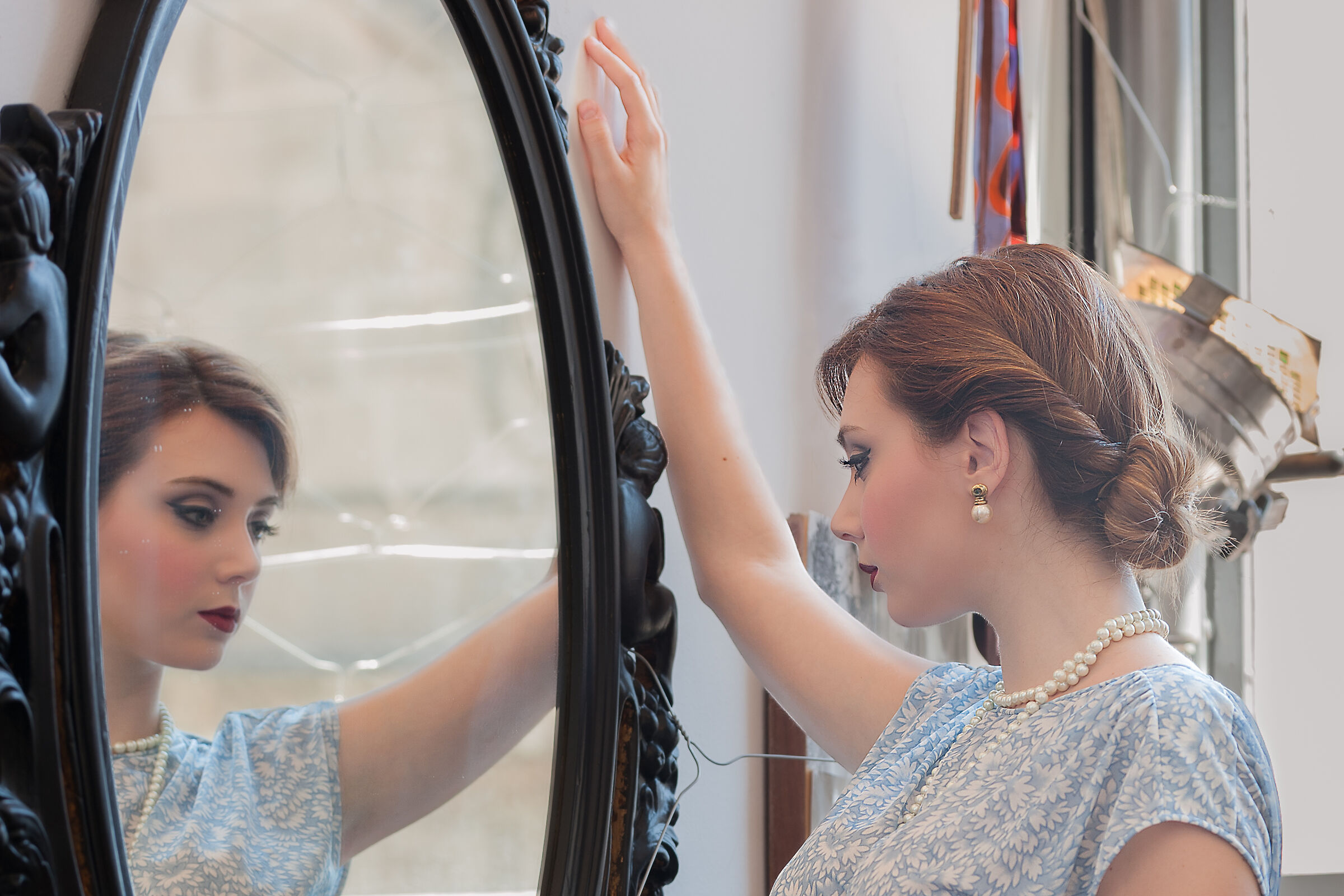 Martina allo specchio