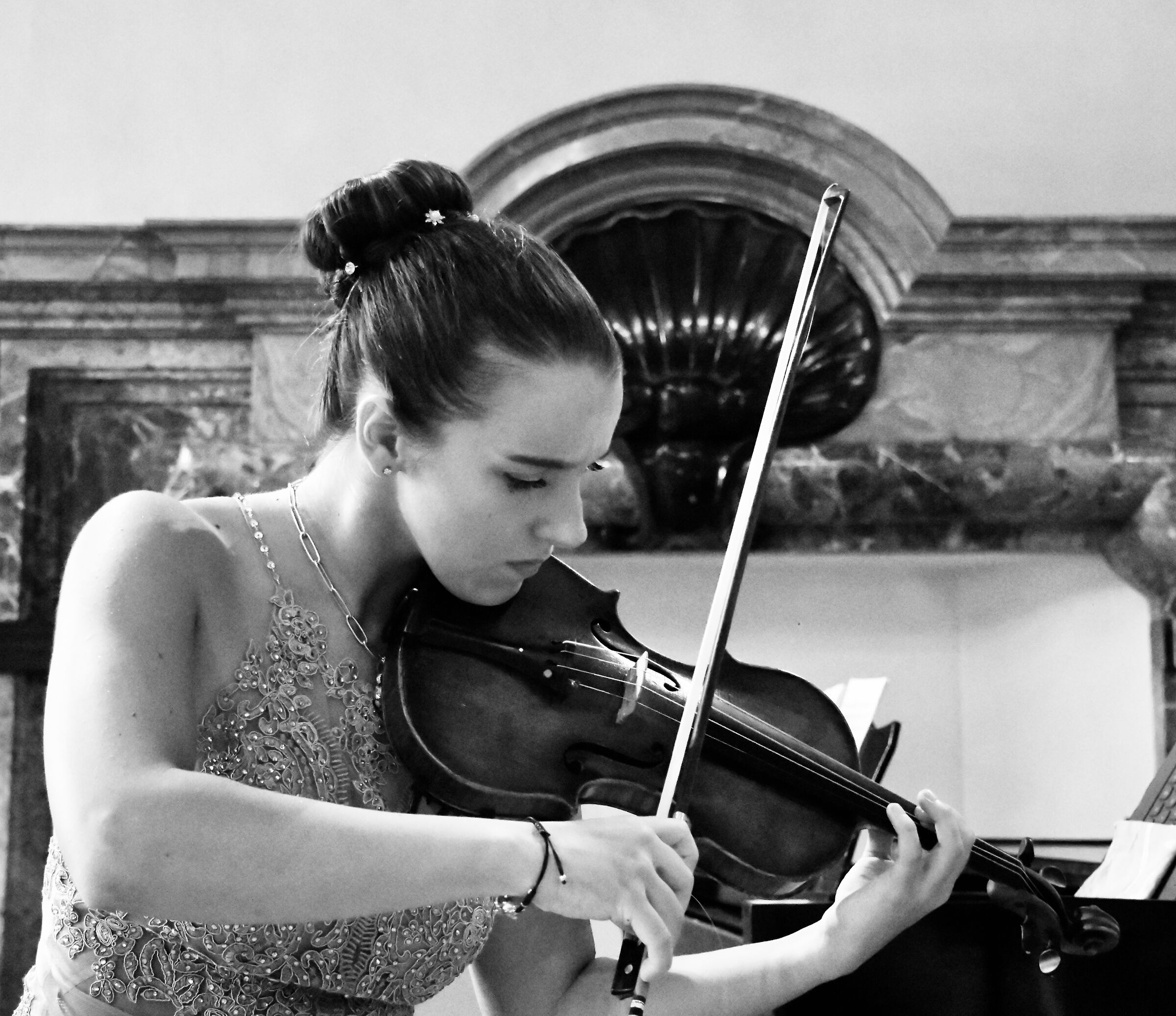 Vibration string and I violin