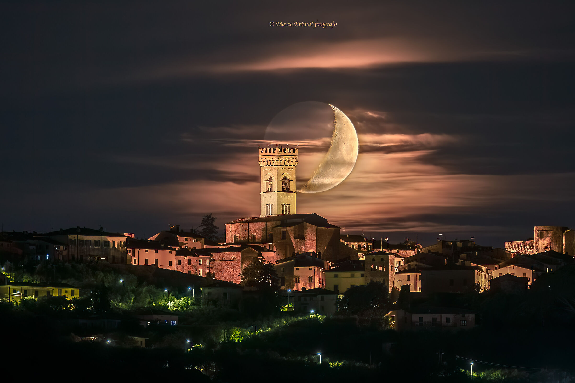 Tramonto lunare su Montecarlo