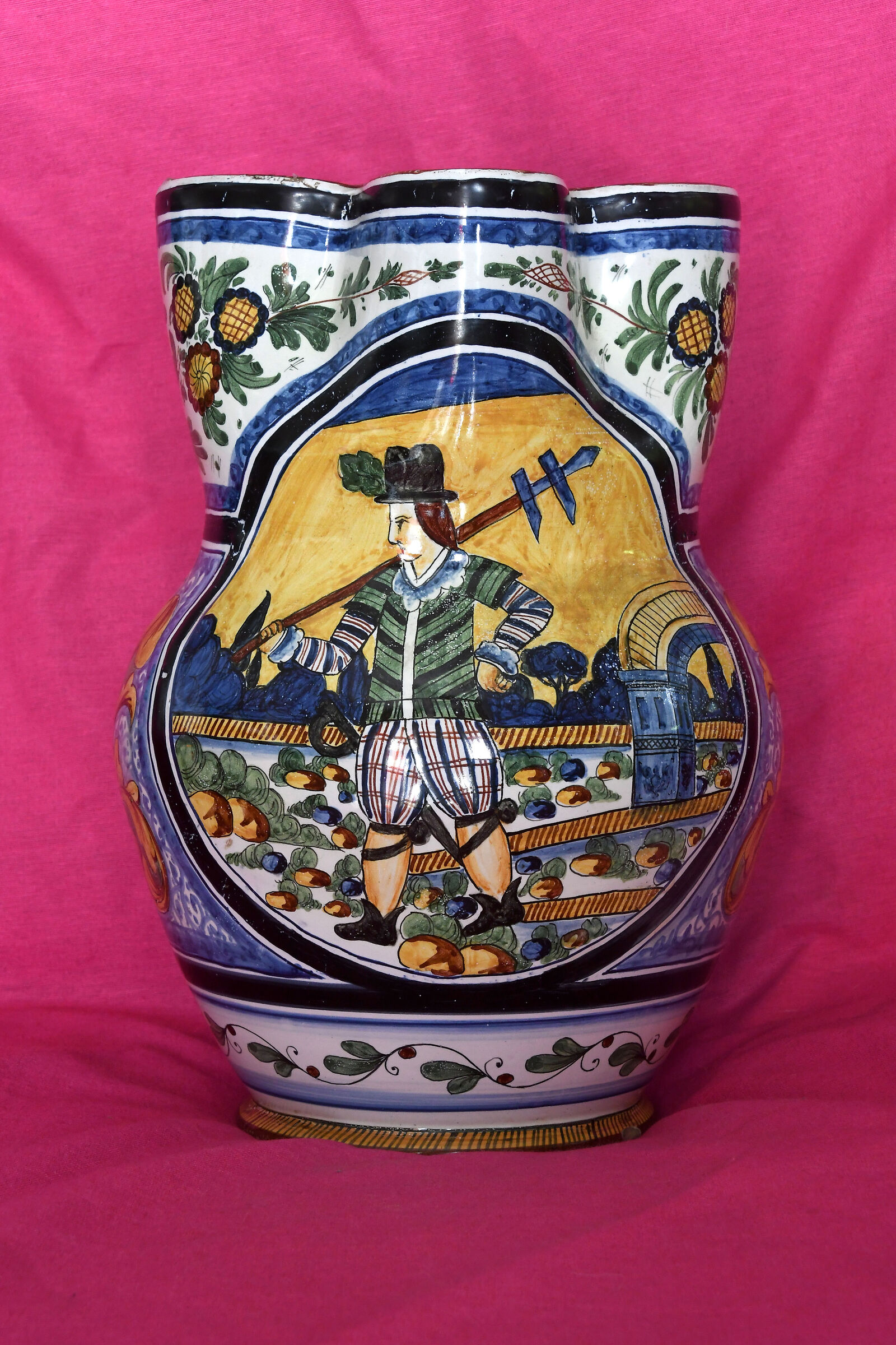 Jug of Montelupo Fiorentino from 1600
