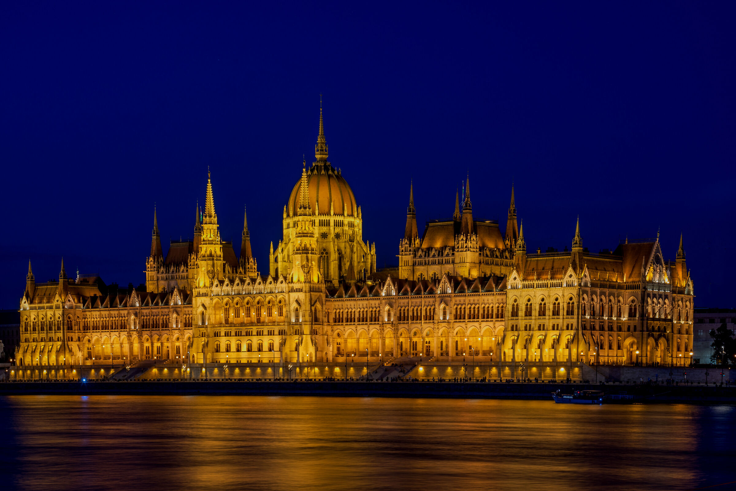 una sera a Budapest.