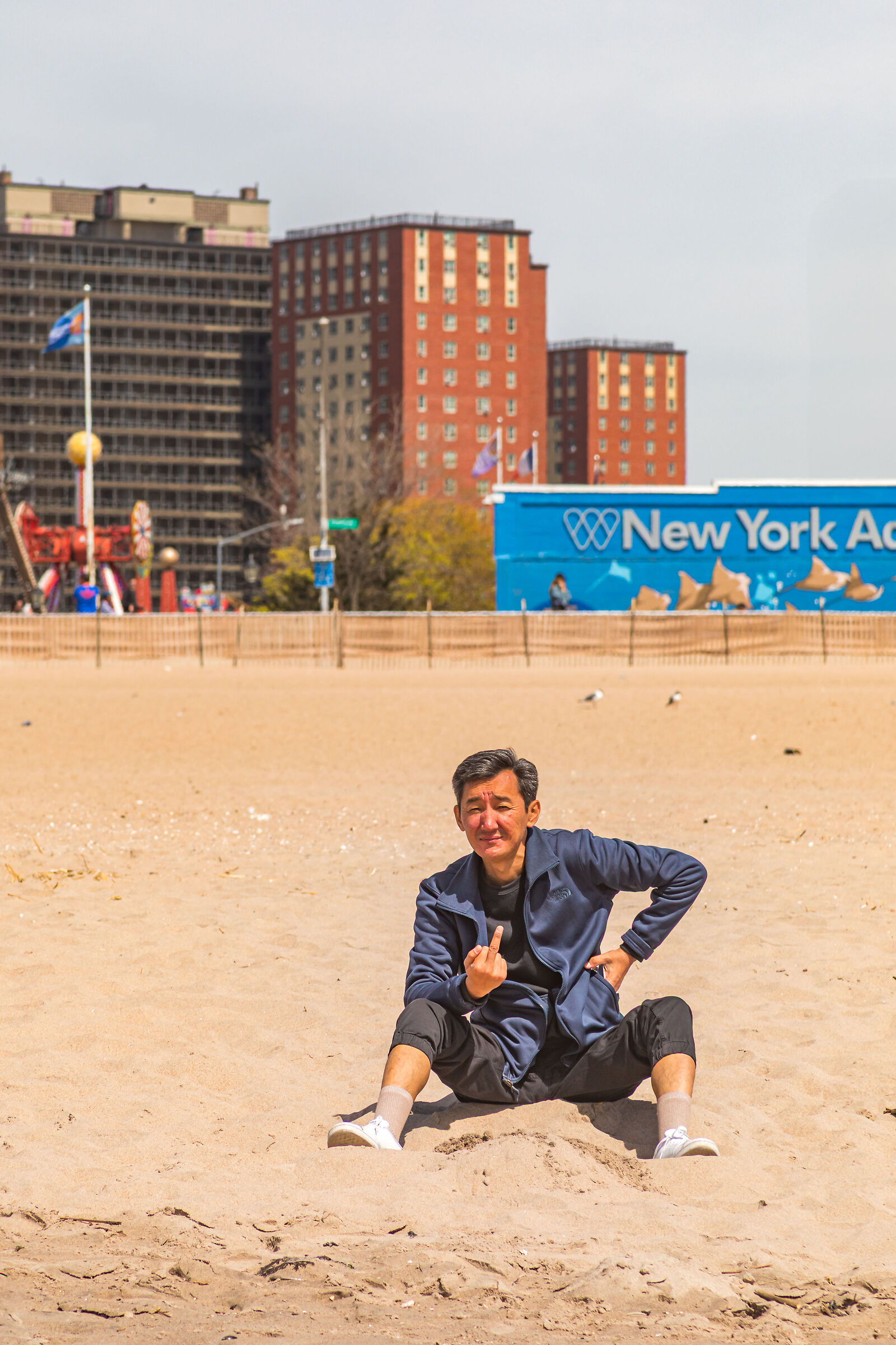 In medio virtus. Coney Island beach