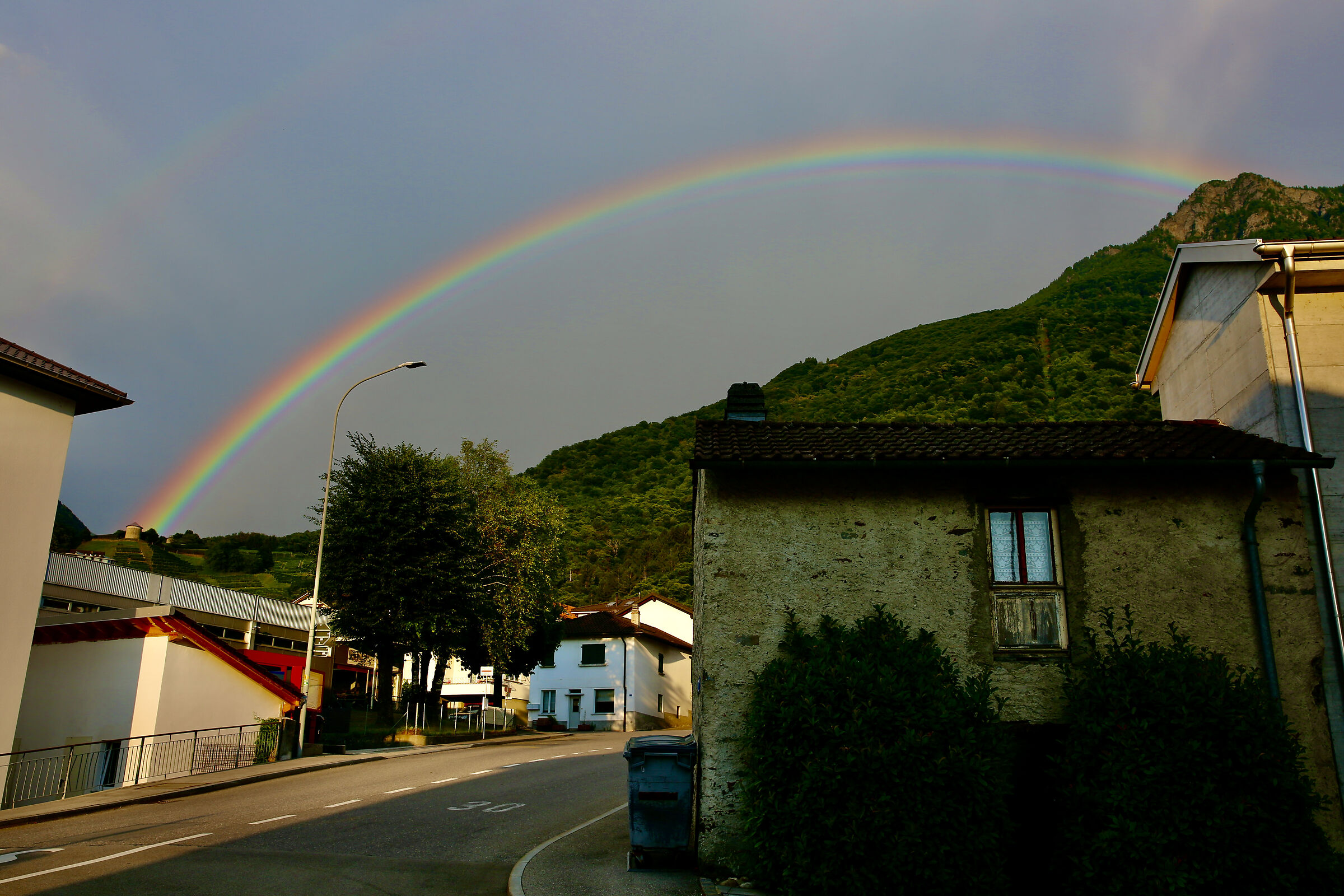 02.07.2025: Sunset with rainbow in Camorino