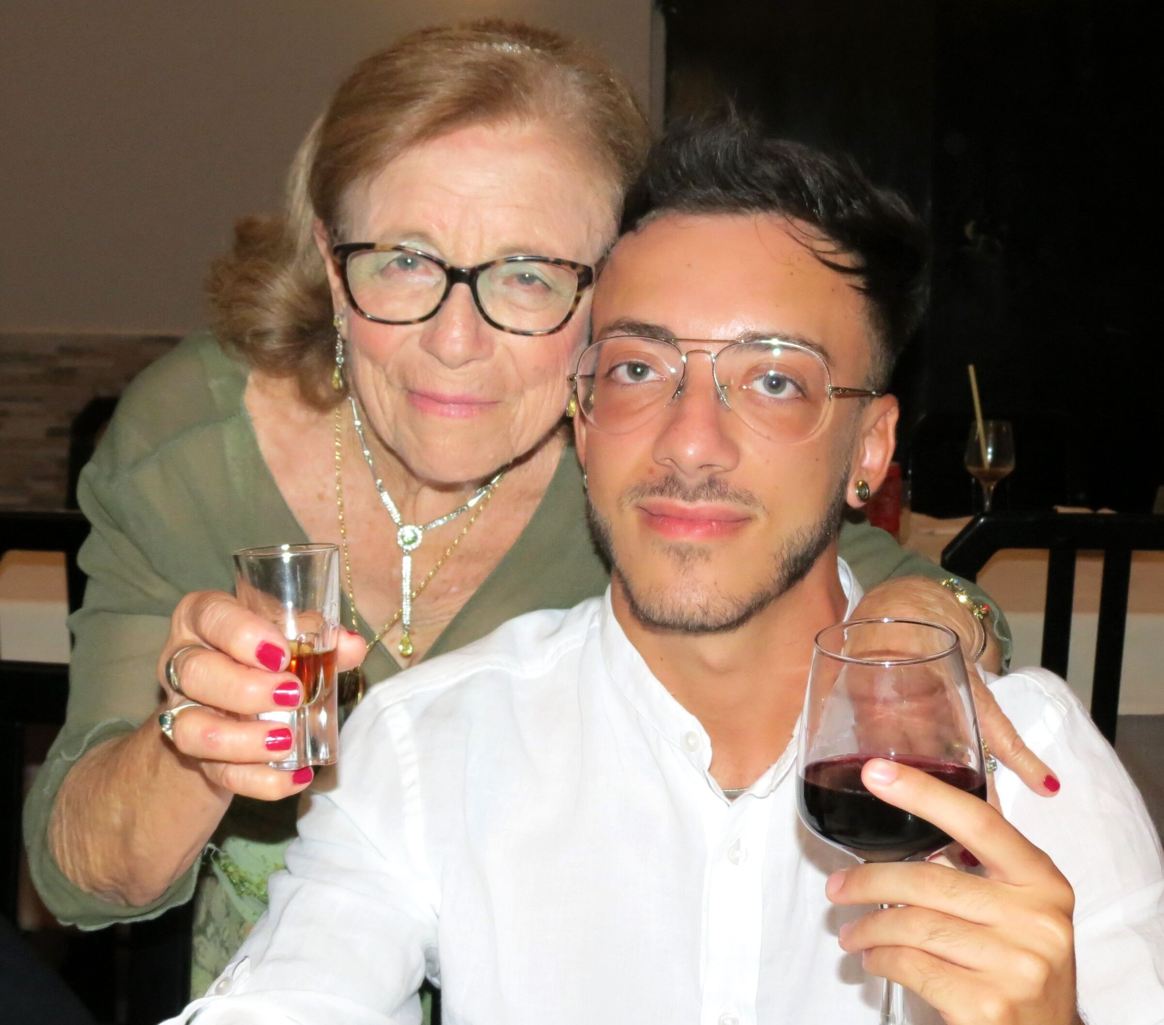 i giovani scoprono il Vino, ma le Nonne sono al Cognac