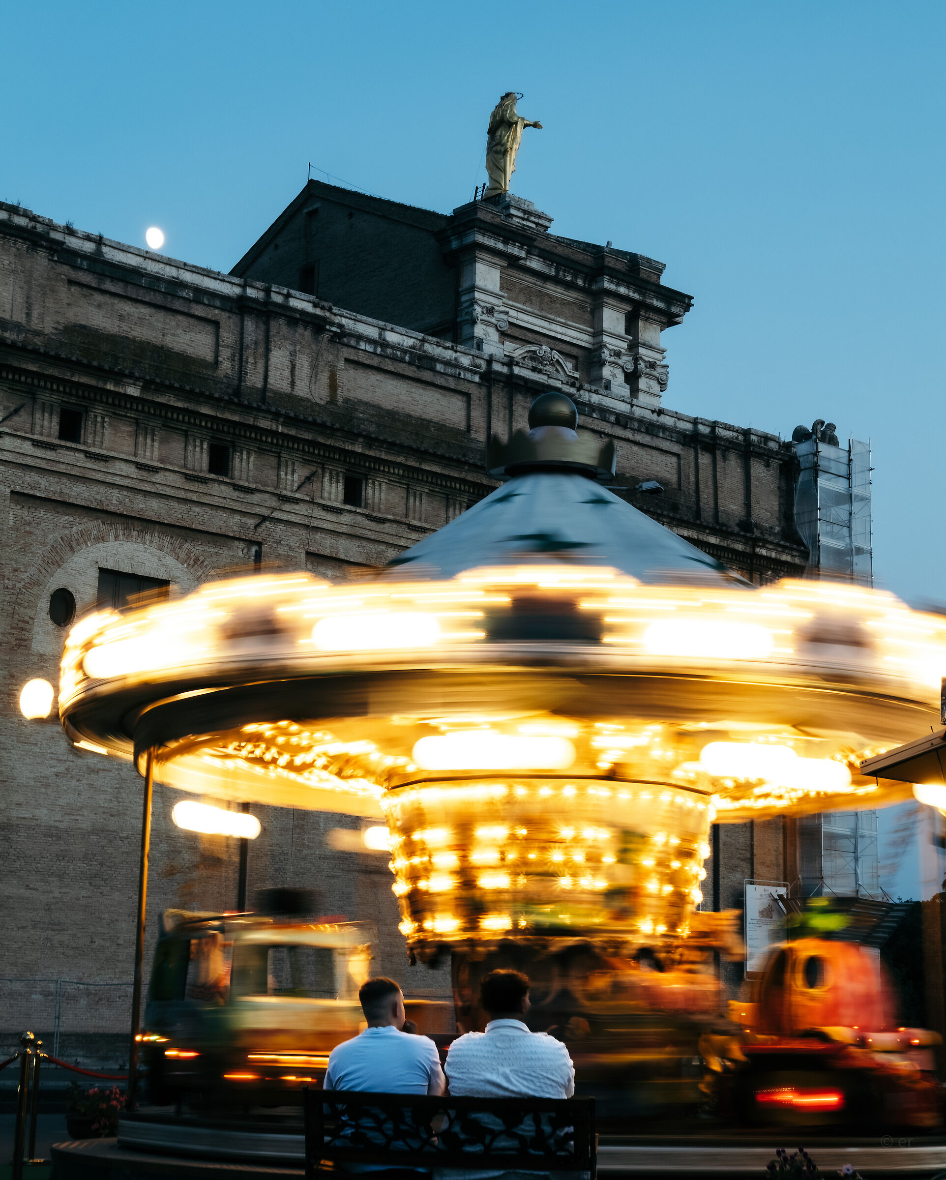 Giostra sotto la Madonnina