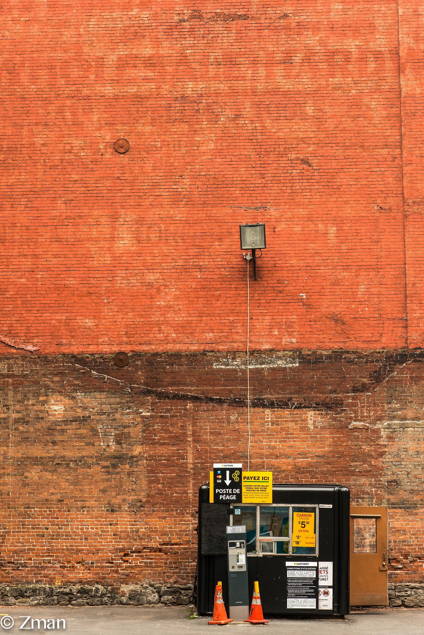 Muro rosso in Montreal