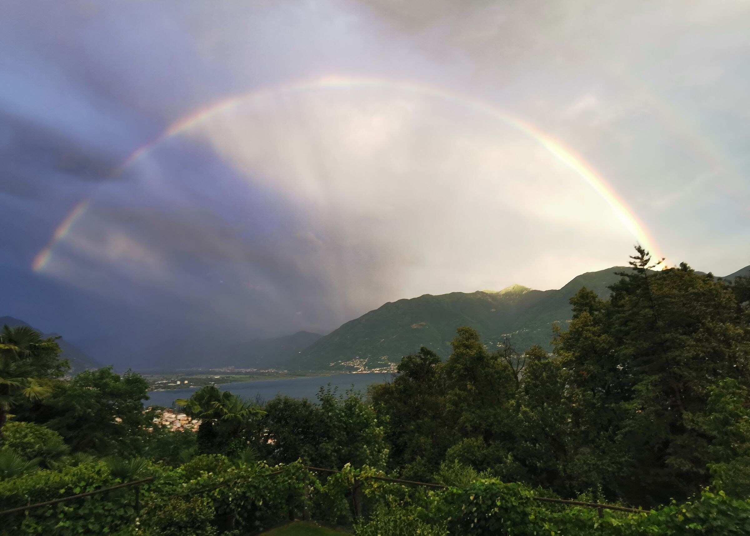 Rainbow on Lake Maggiore 8.7.2025