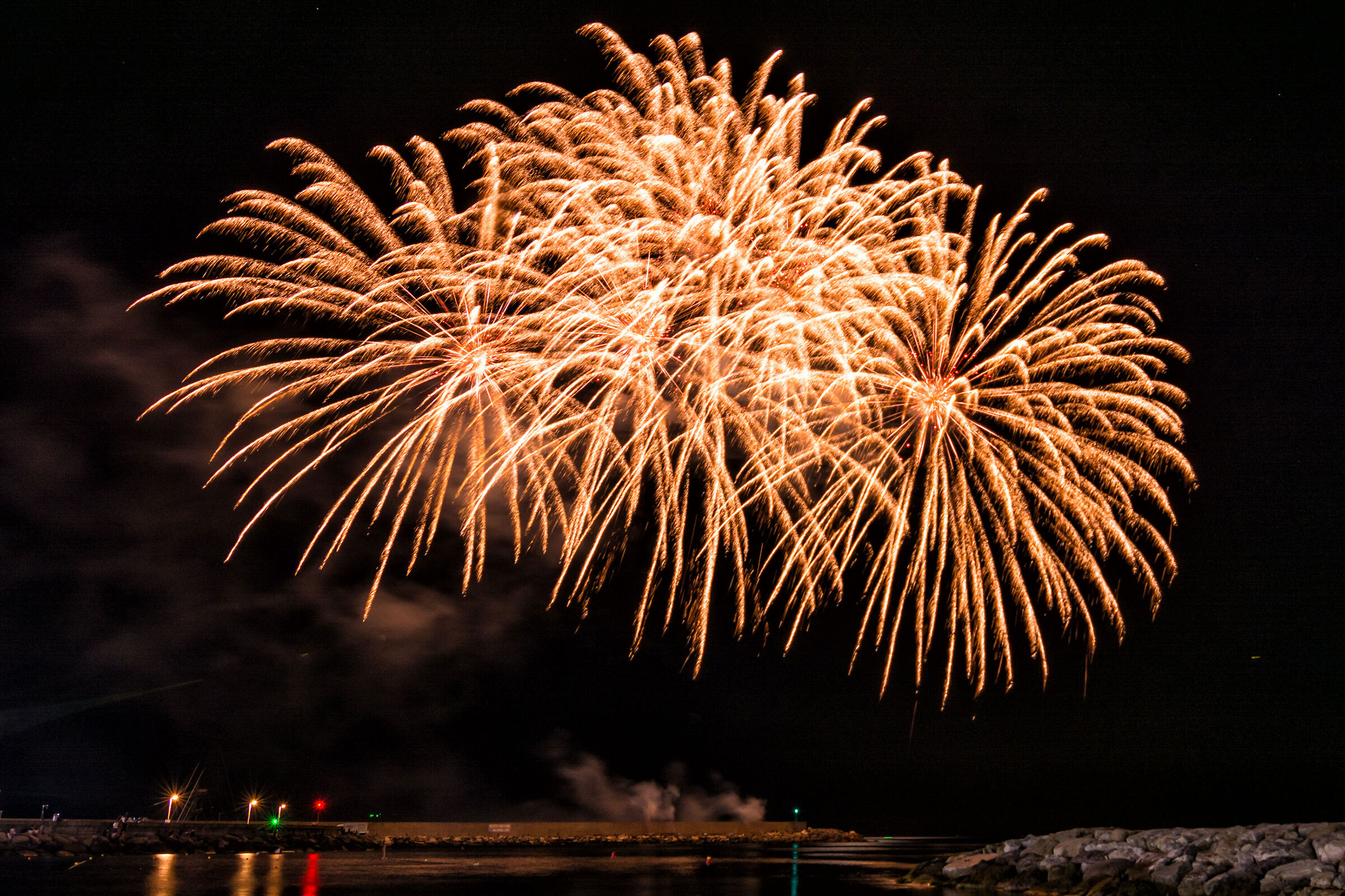 Three of a kind gold