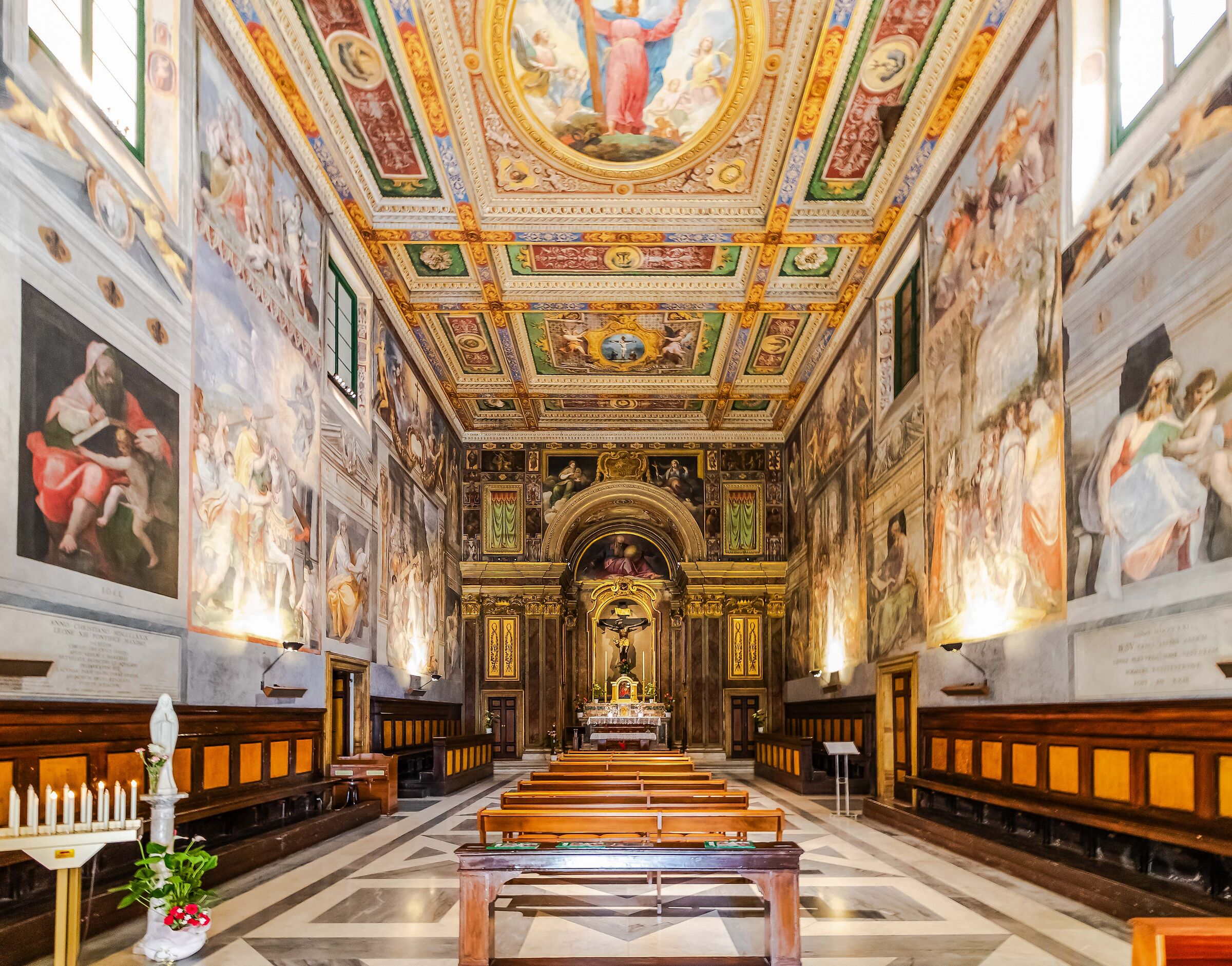 Oratory of the Crucifix (30 photos)