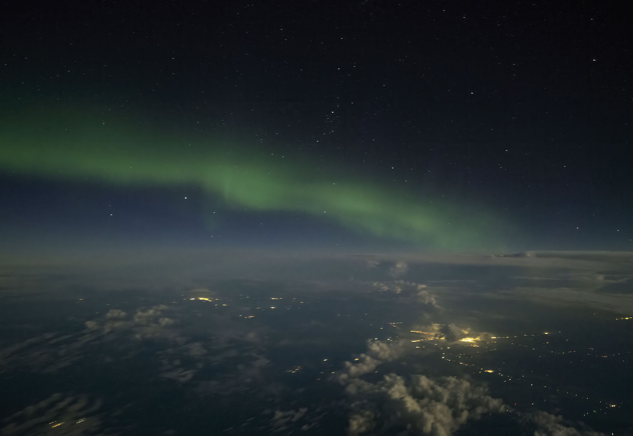 Northern Lights flying over the Atlantic