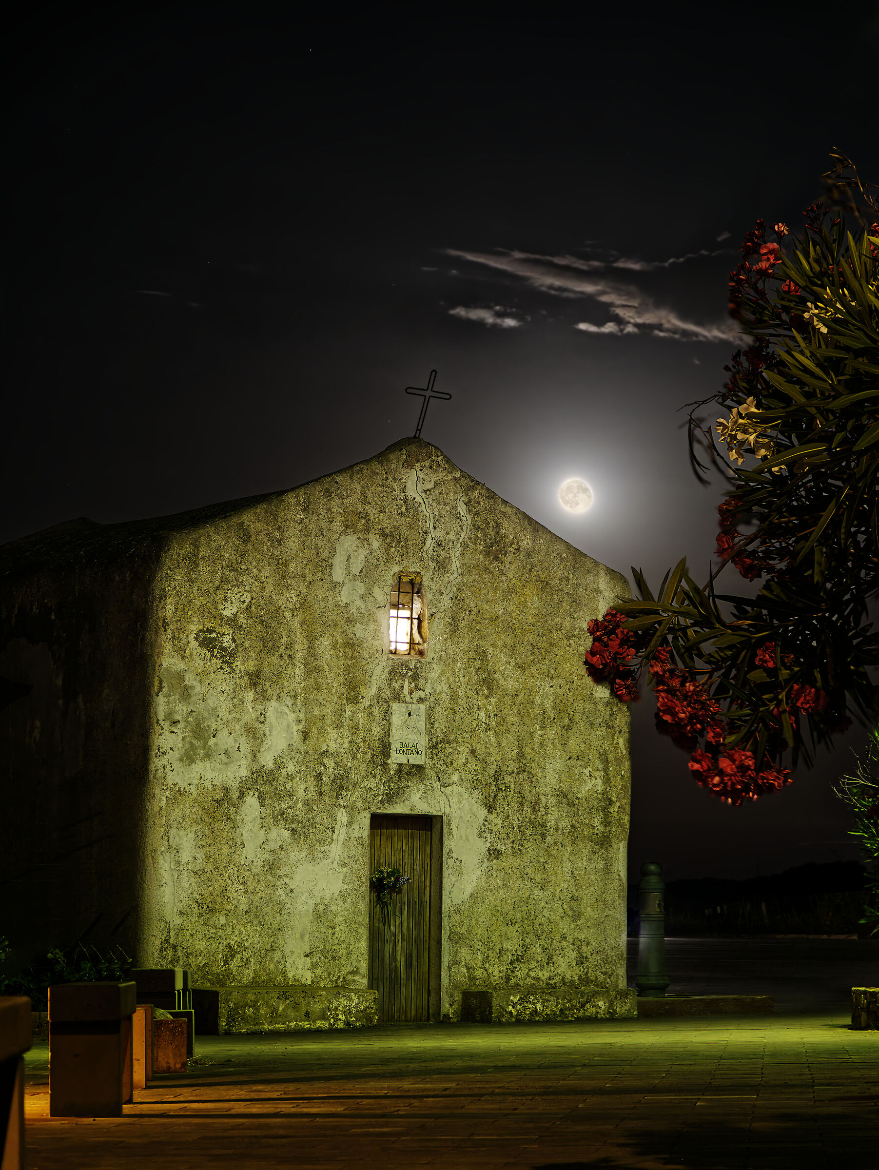 Balai Lontano e la luna