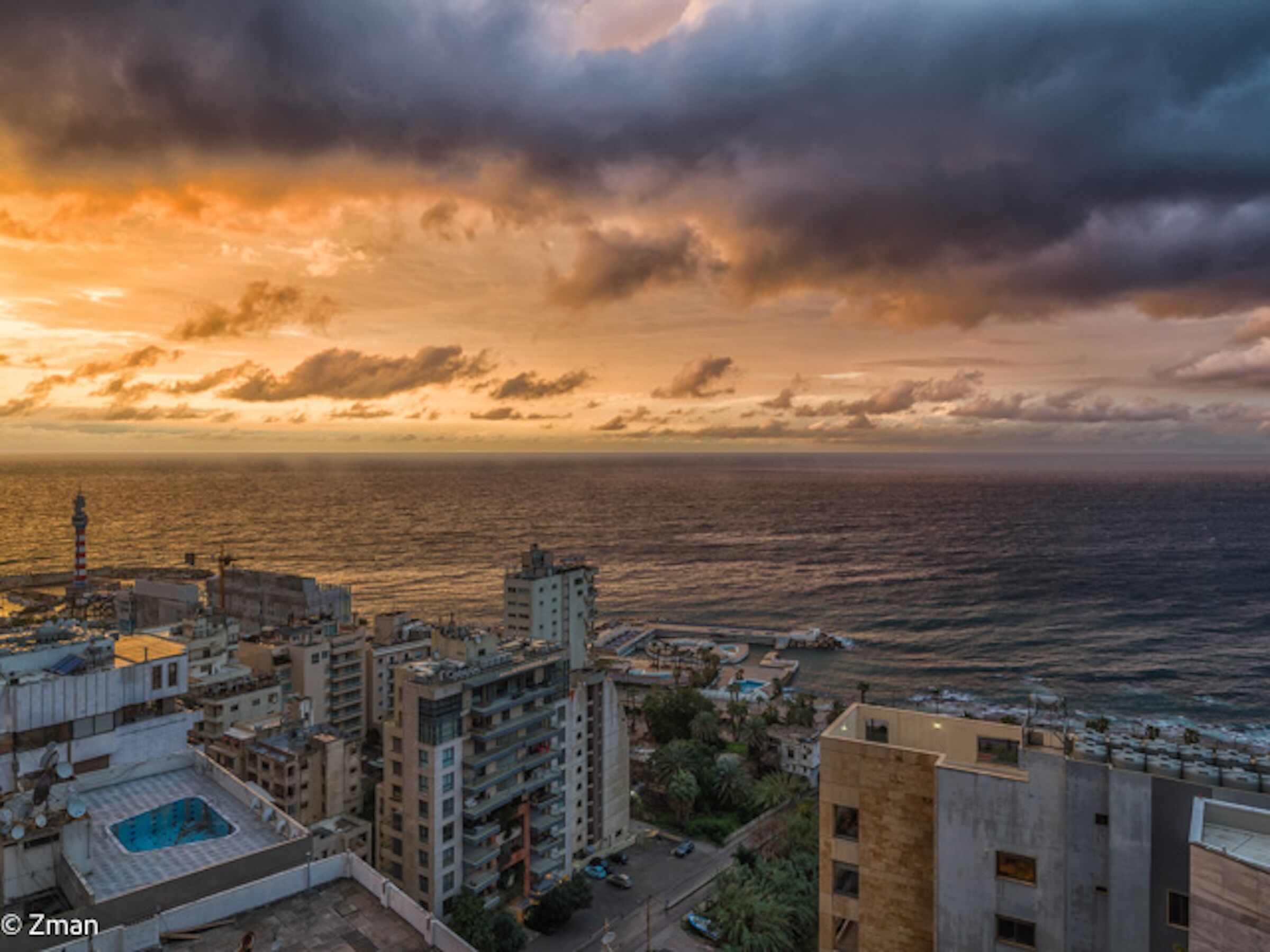 Tramonto e Ras Beirut