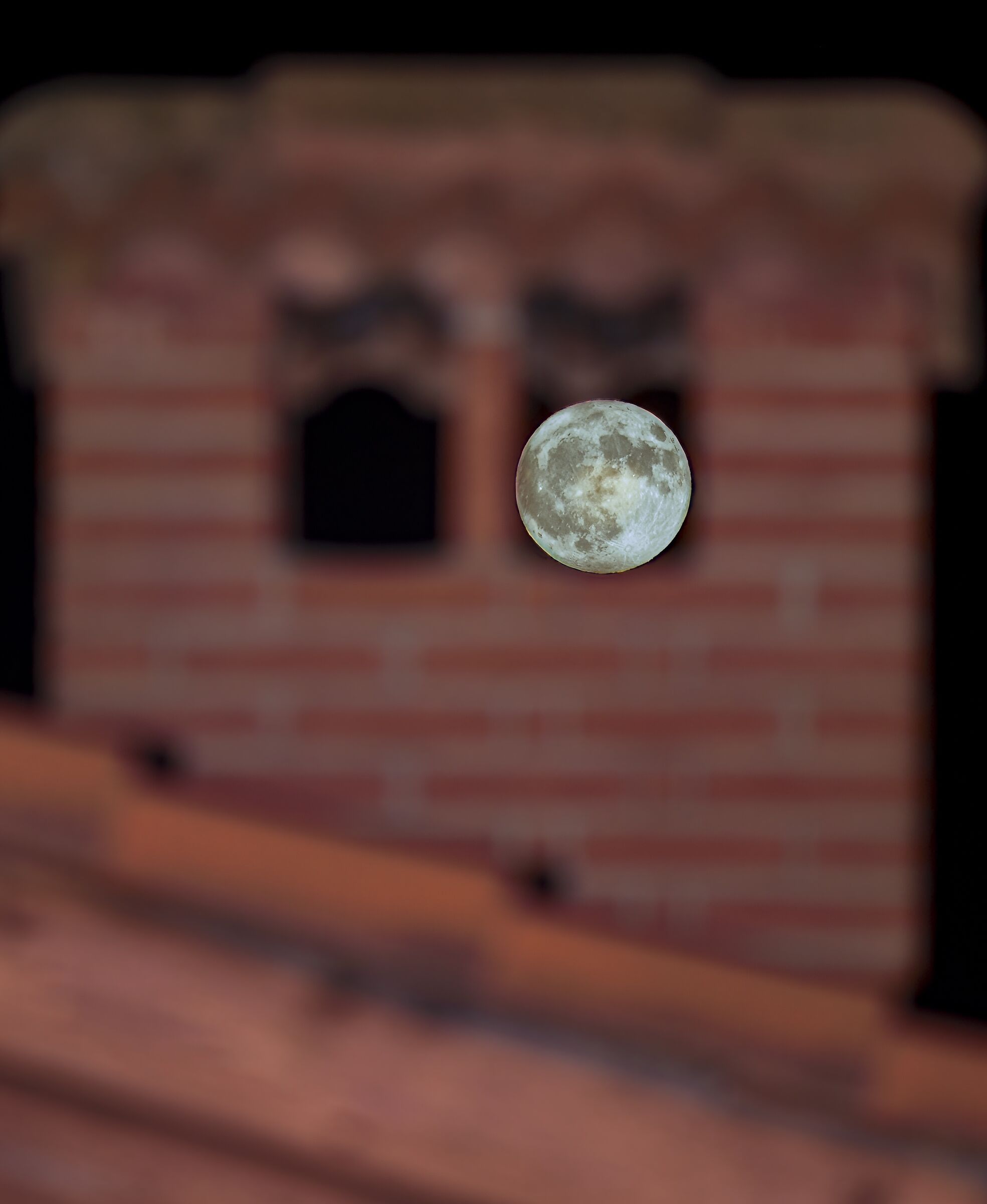 The Moon plays hide and seek