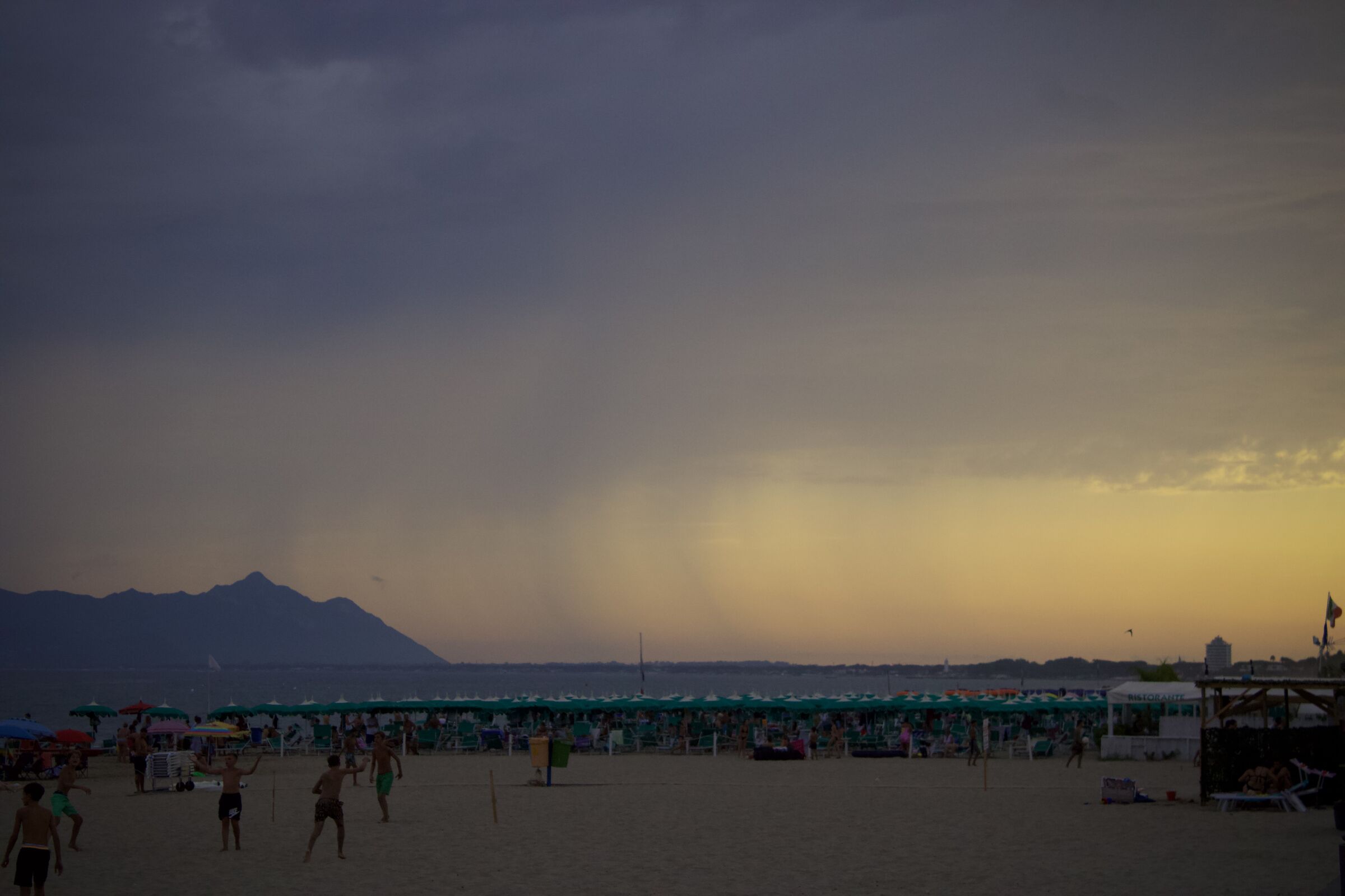 Rustle of clouds