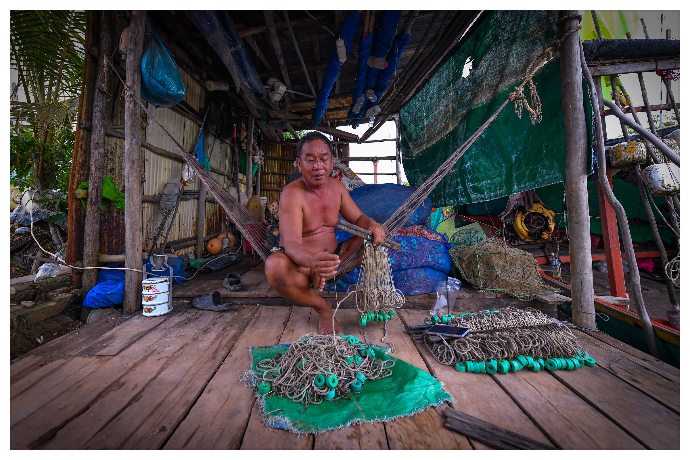 preparazione degli ami da pesca