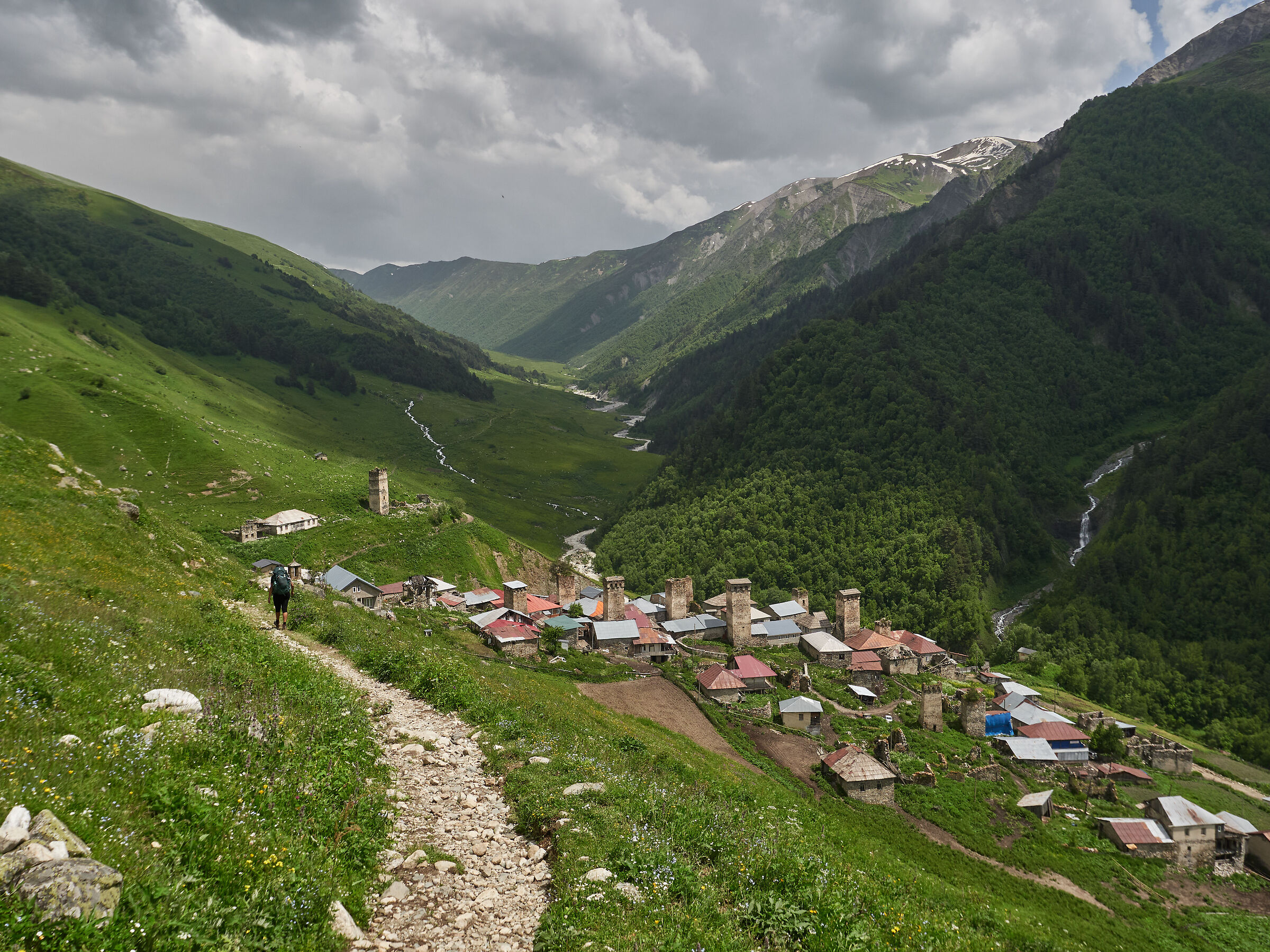 L'arrivo ad Adishi