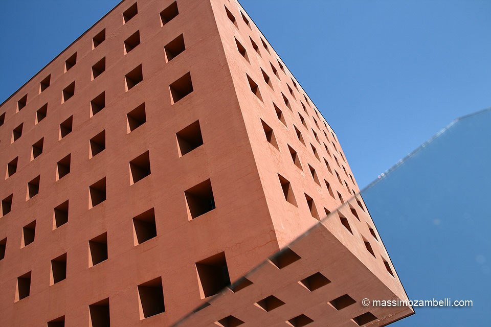 Cubo-ossario di Aldo Rossi, Modena