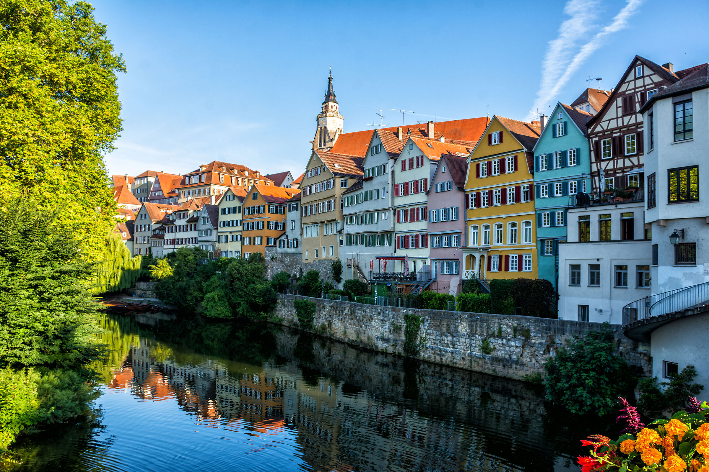 The houses on the canal