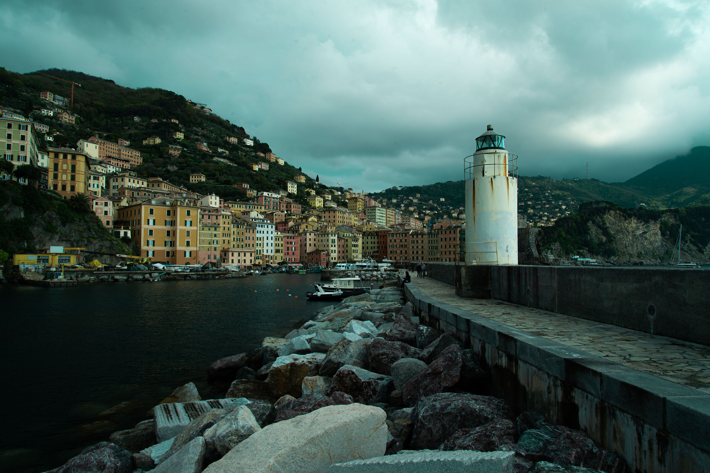 Faro di Camogli