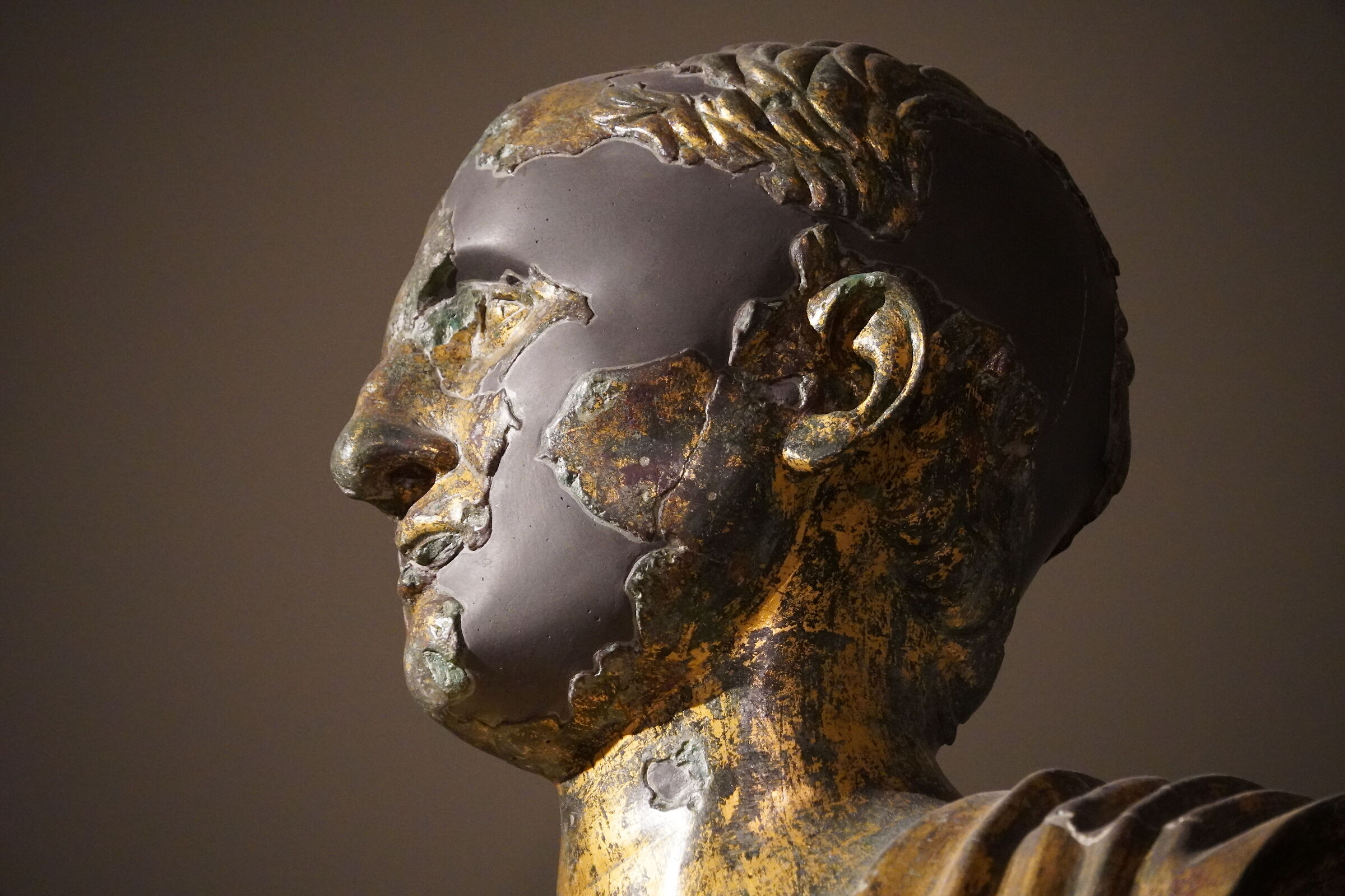 Bronzi dorati del Museo di Pergola (pu)