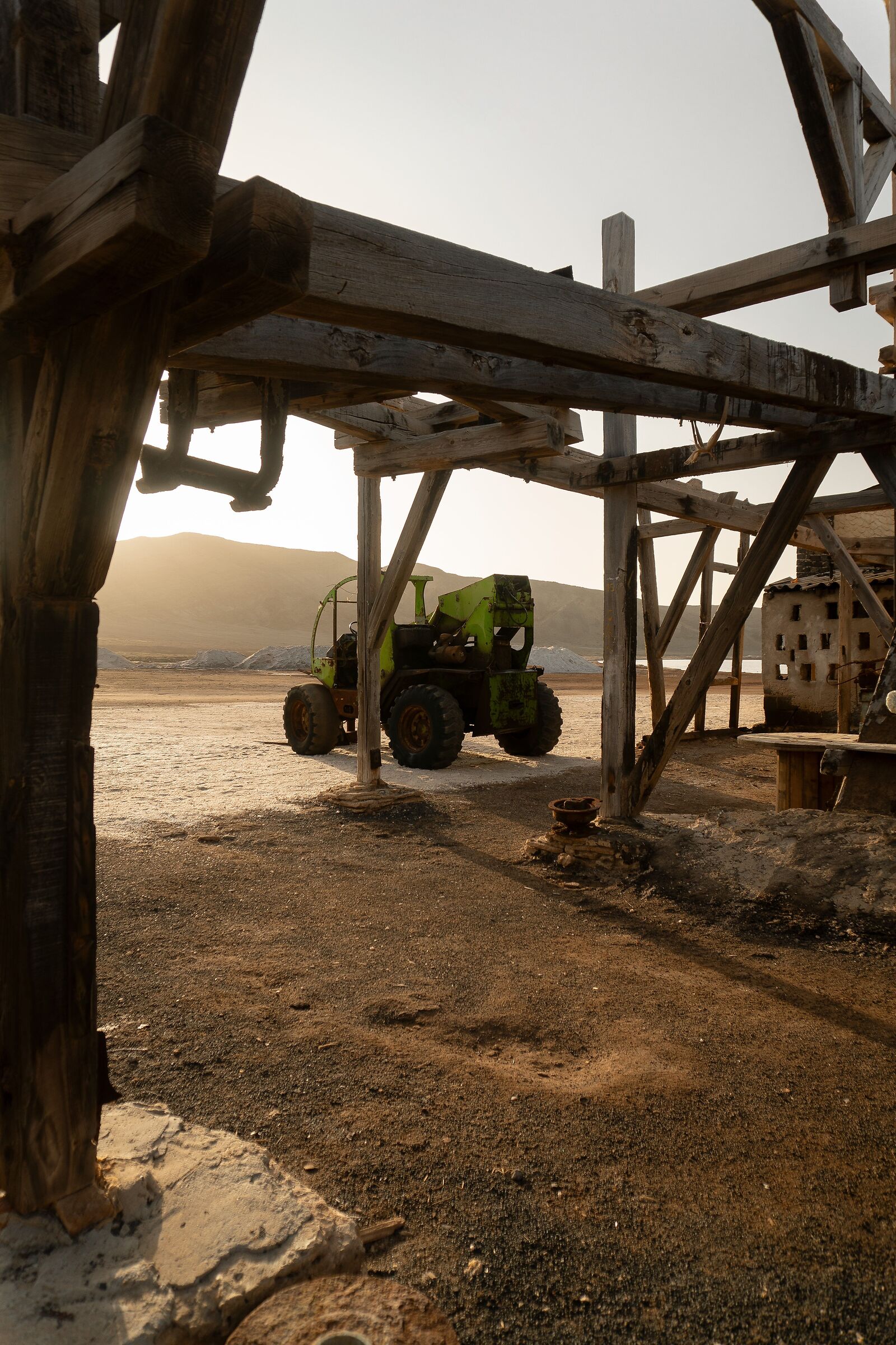 Excavator in Pedra de Lume